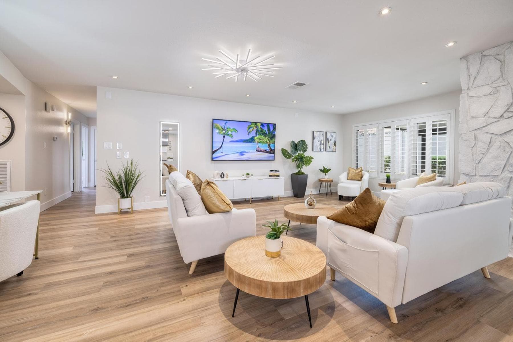 Single Story minutes from Summerlin with RV Parking & Dog Friendly — 22