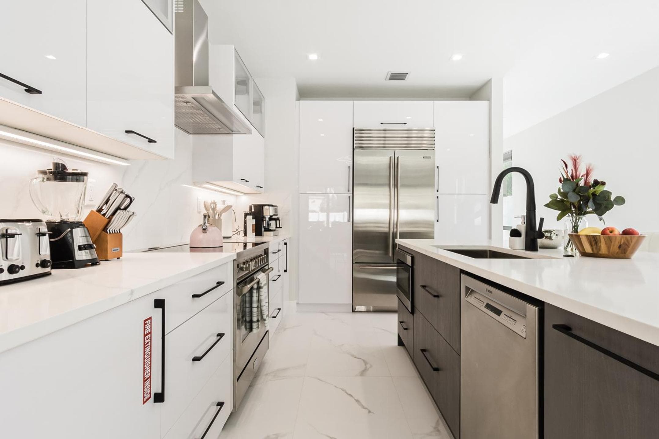 Luxury Paradise walk to Las Olas -5 mins to Beach — 9