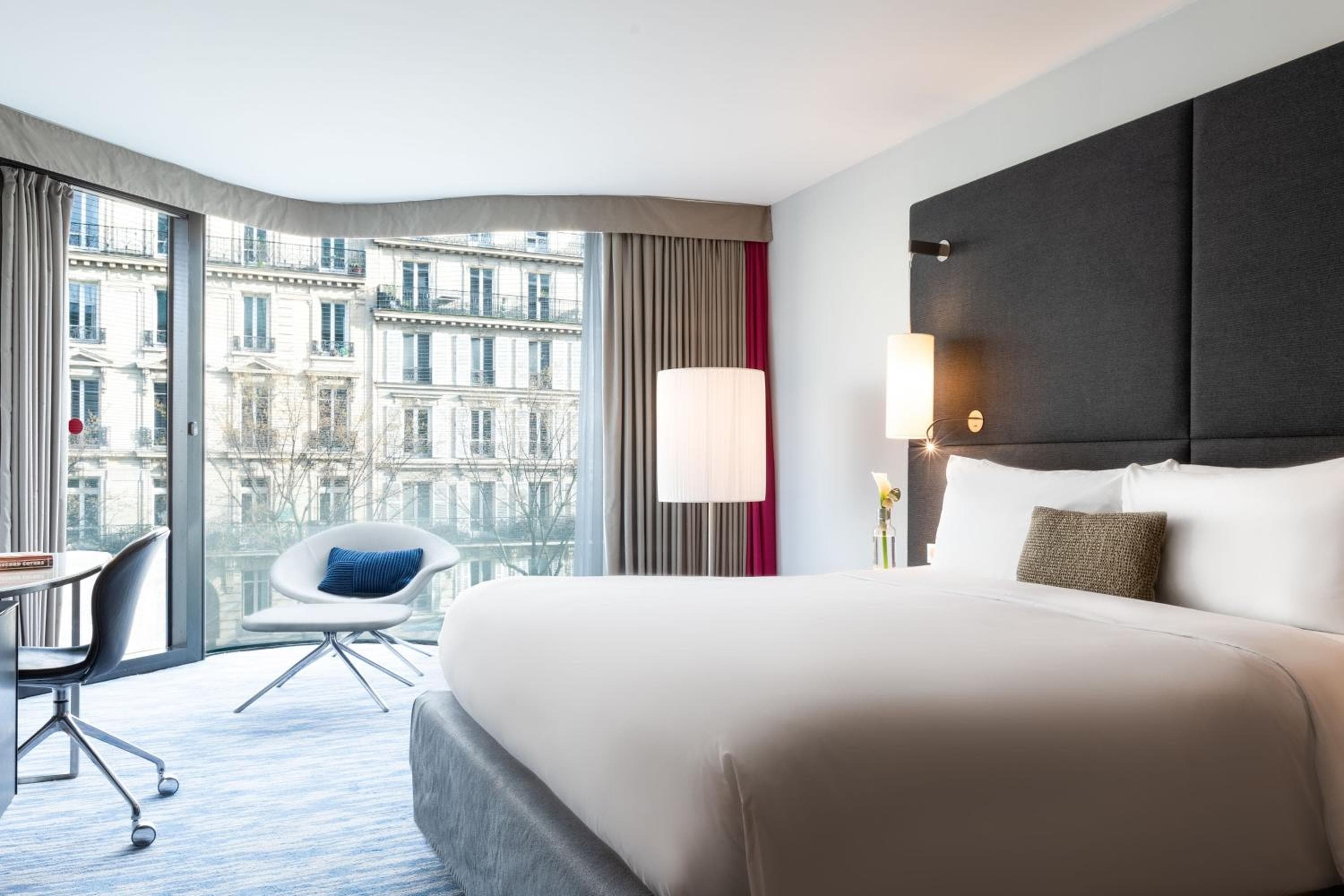 Renaissance Paris Arc de Triomphe Hotel — 22