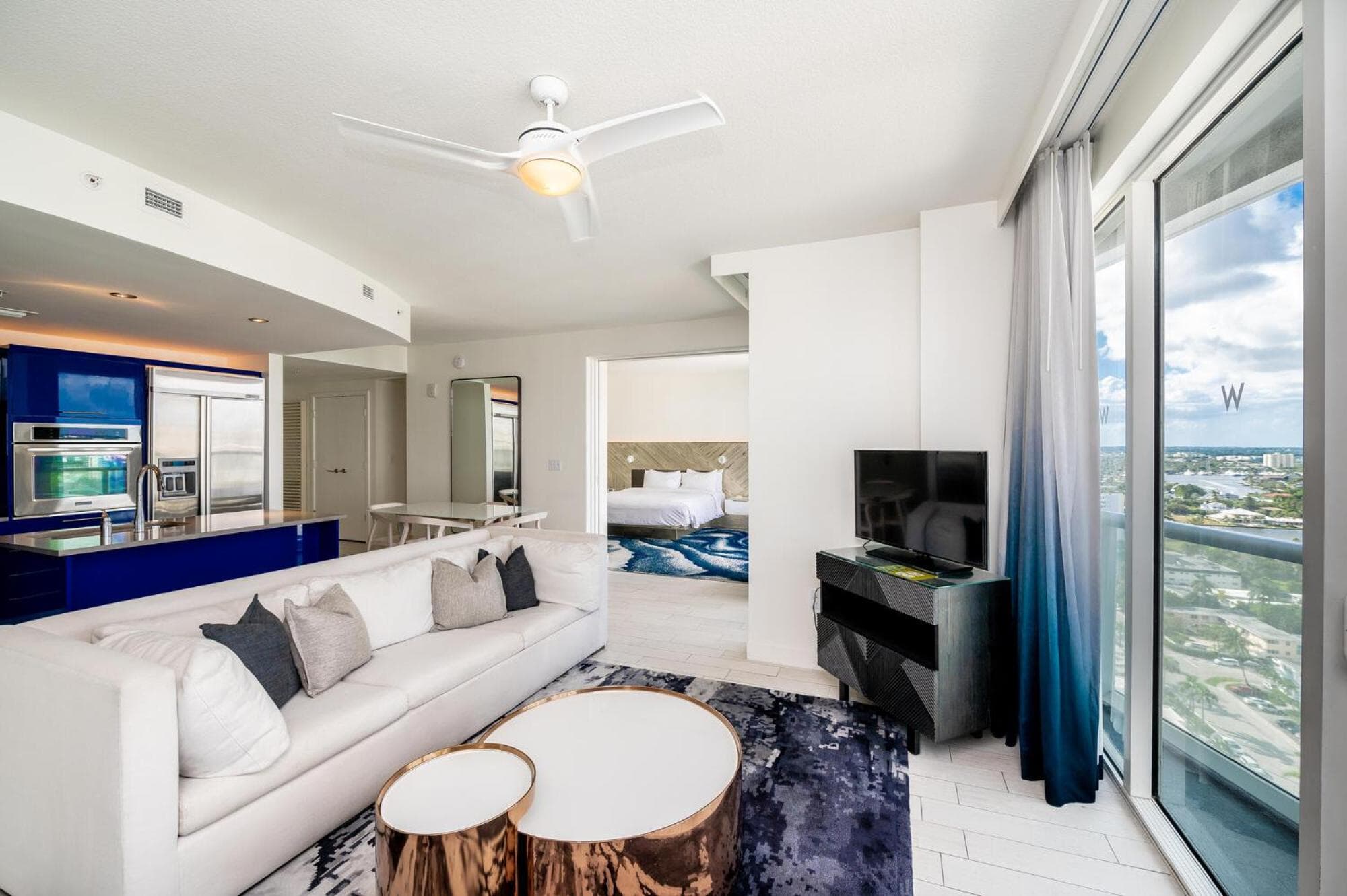 Beachfront Luxury 2BR 2BA, Sleeps 6, Resort Access - Horizon by HomeStakes — 6