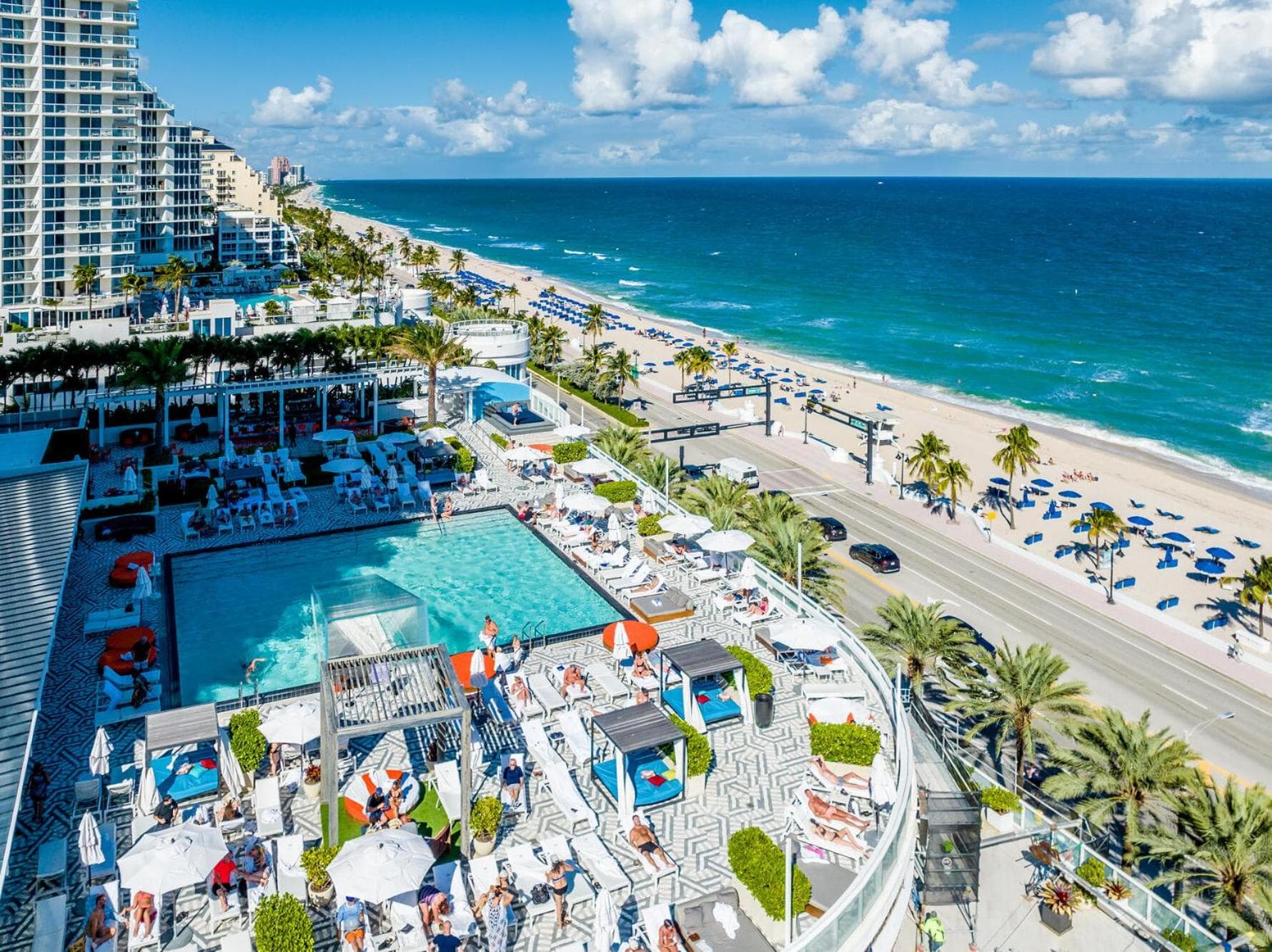 Beachfront Luxury 2BR 2BA, Sleeps 6, Resort Access - Horizon by HomeStakes — 12