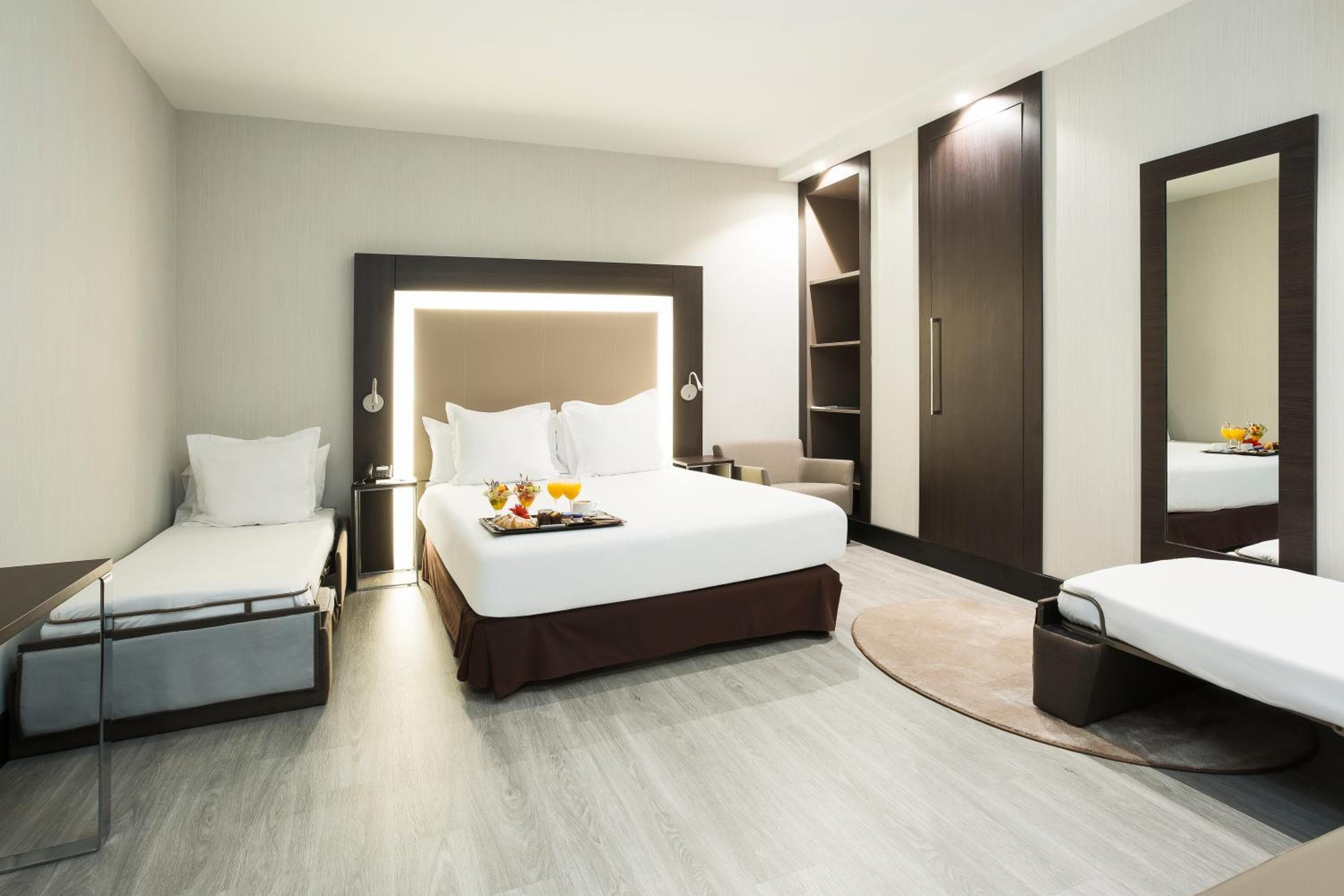 Novotel Madrid Centro — 2