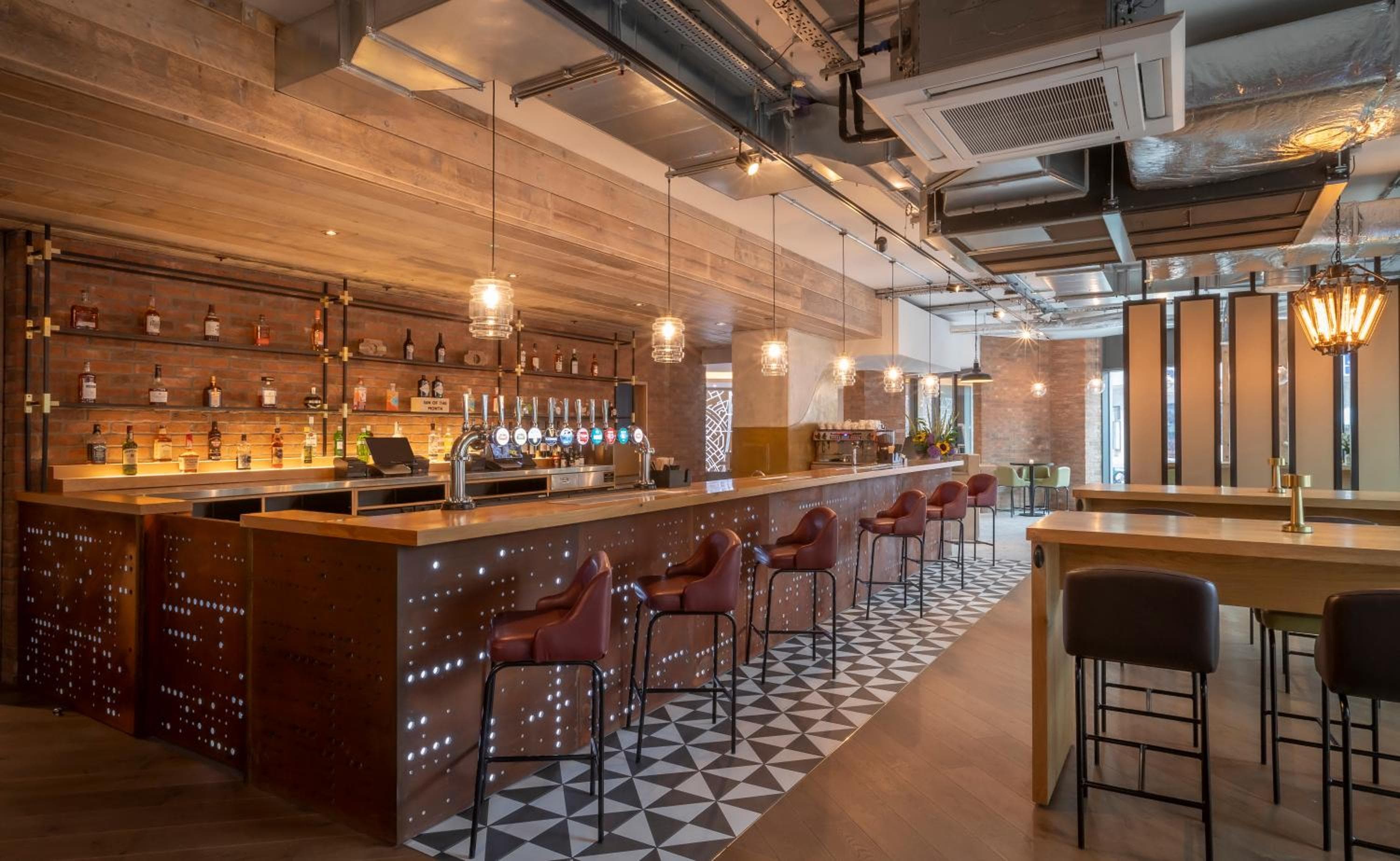 Maldron Hotel Finsbury Park, London — 14