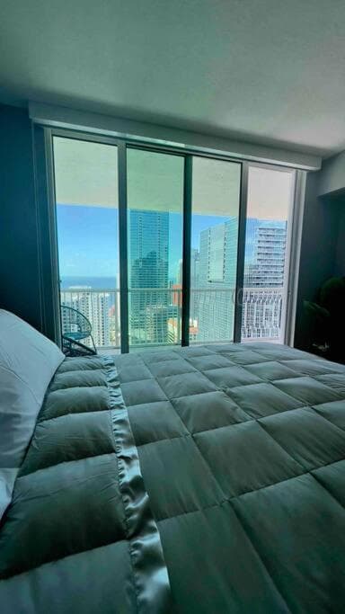 Brickell Center w/City & Bay View + FREE Parking! — 4