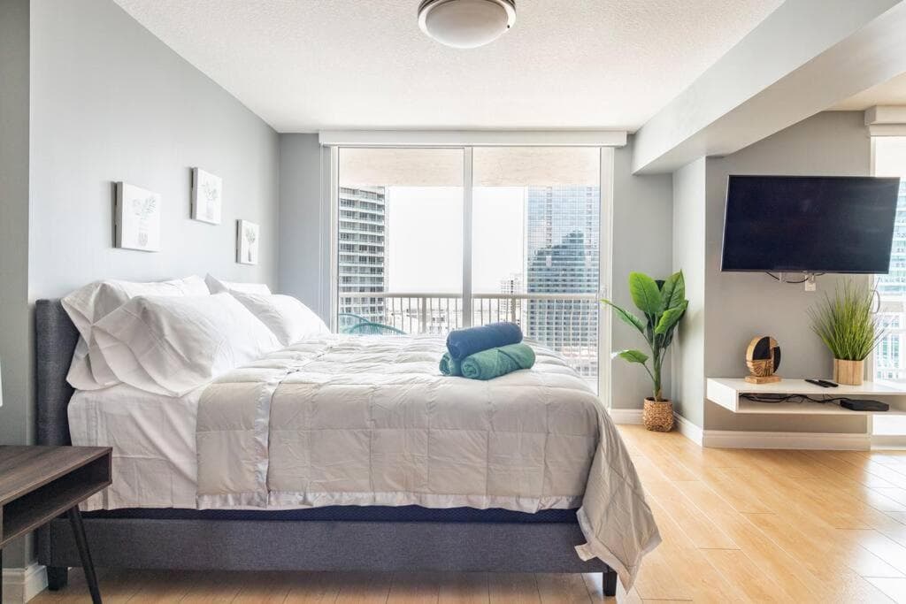 Brickell Center w/City & Bay View + FREE Parking! — 19