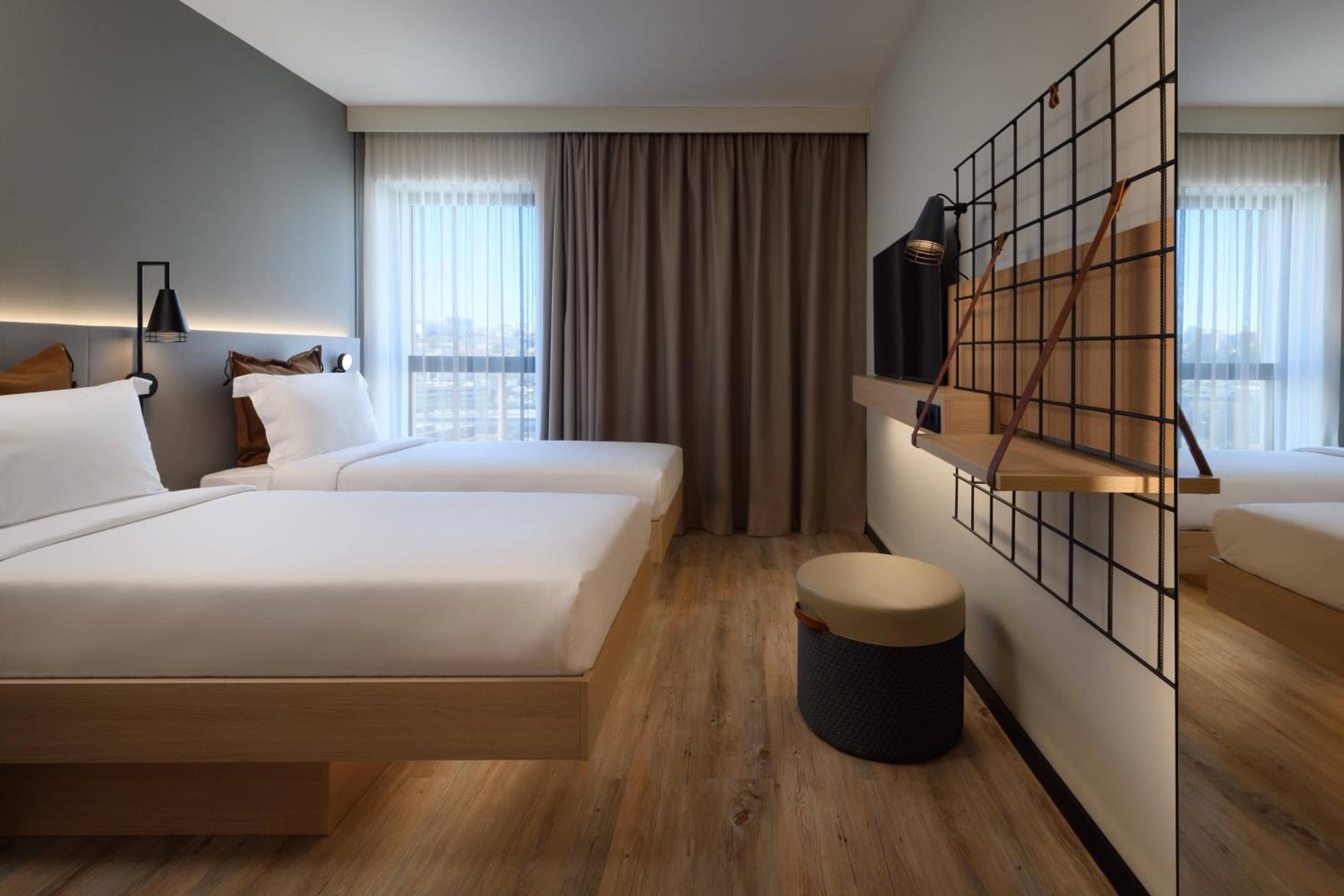 Moxy Lisboa Oriente — 11