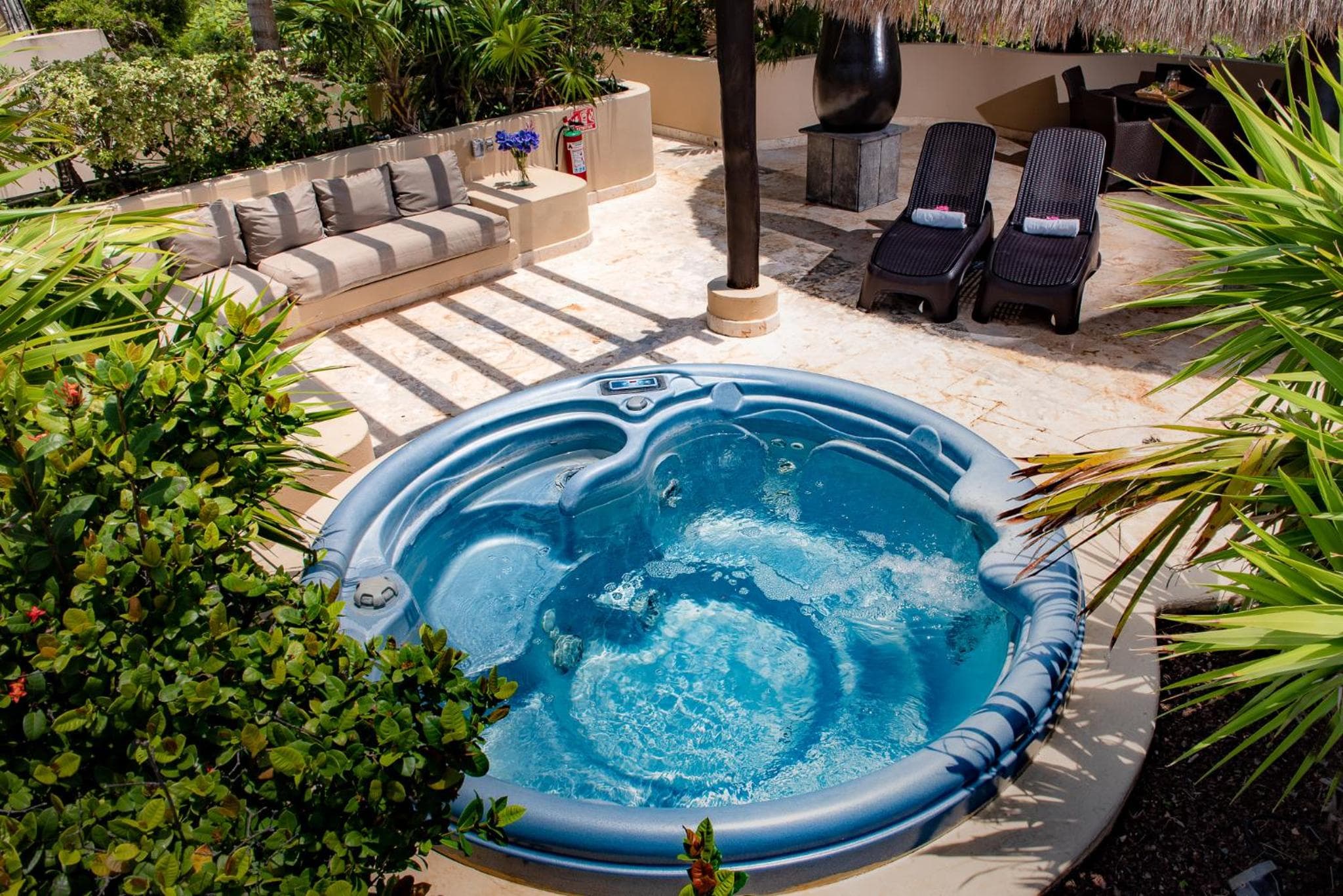 El Taj Oceanfront and Beachside Condo Hotel — 15