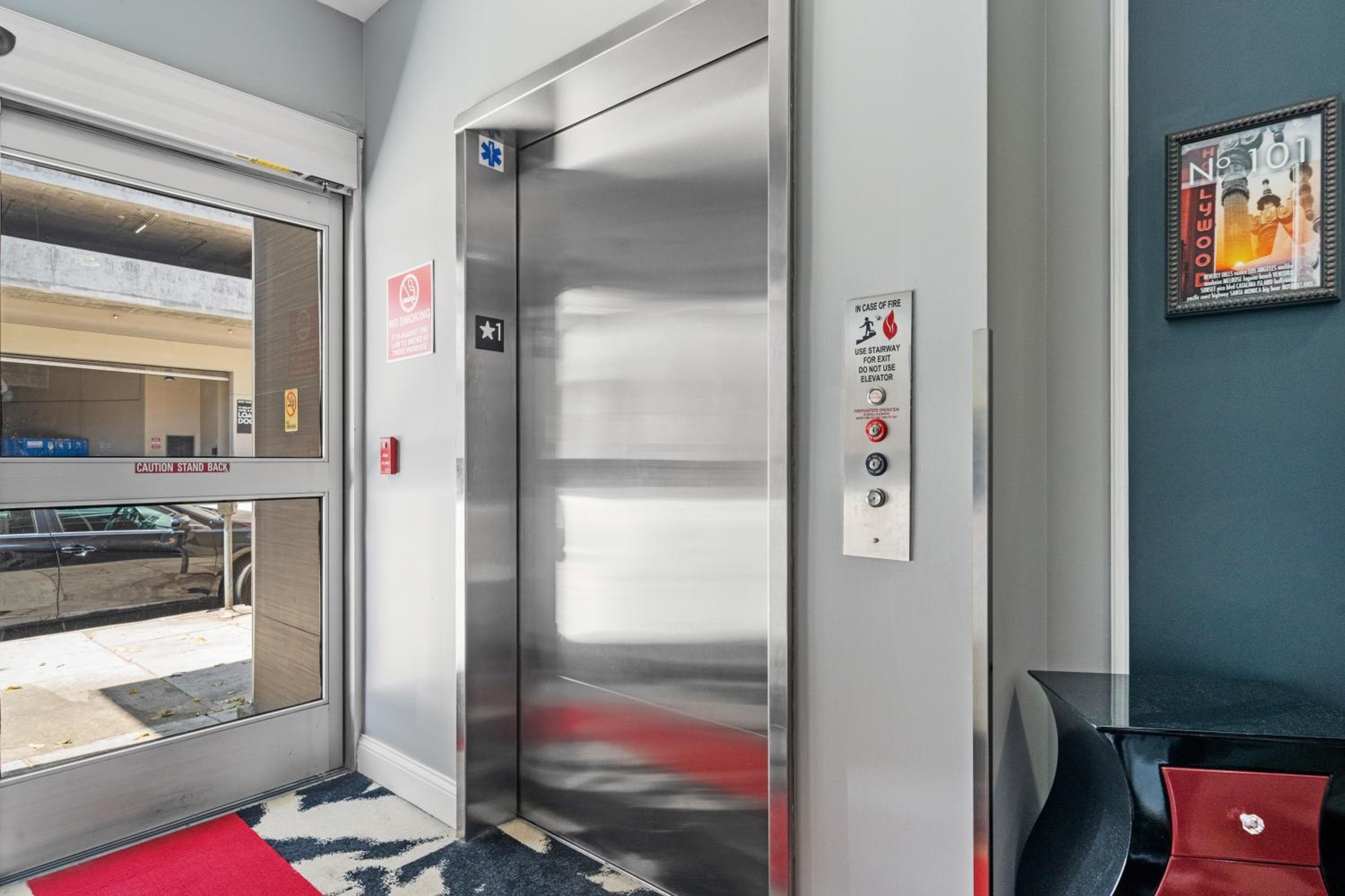 Hollywood Le Bon Hotel — 2