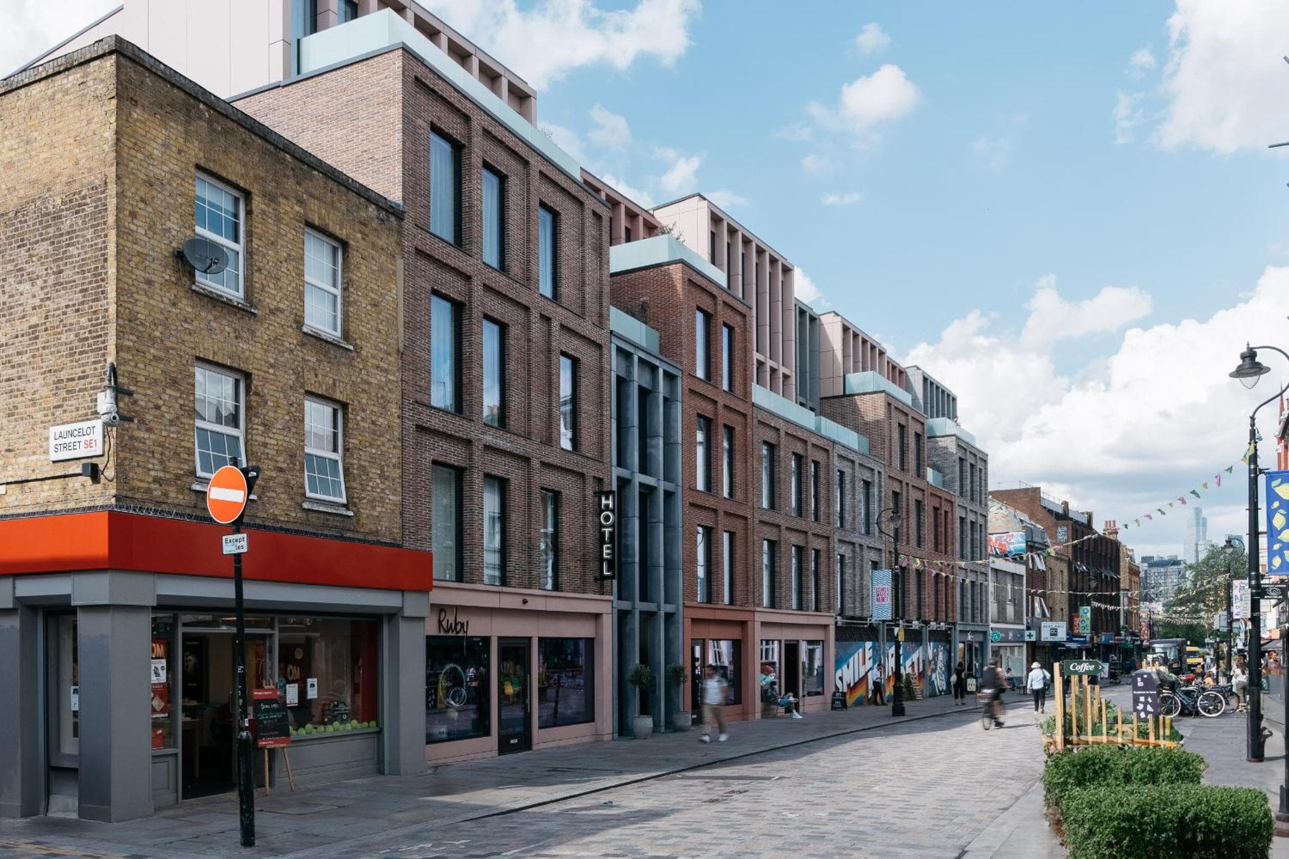 Ruby Lucy Hotel London by IHG — 1