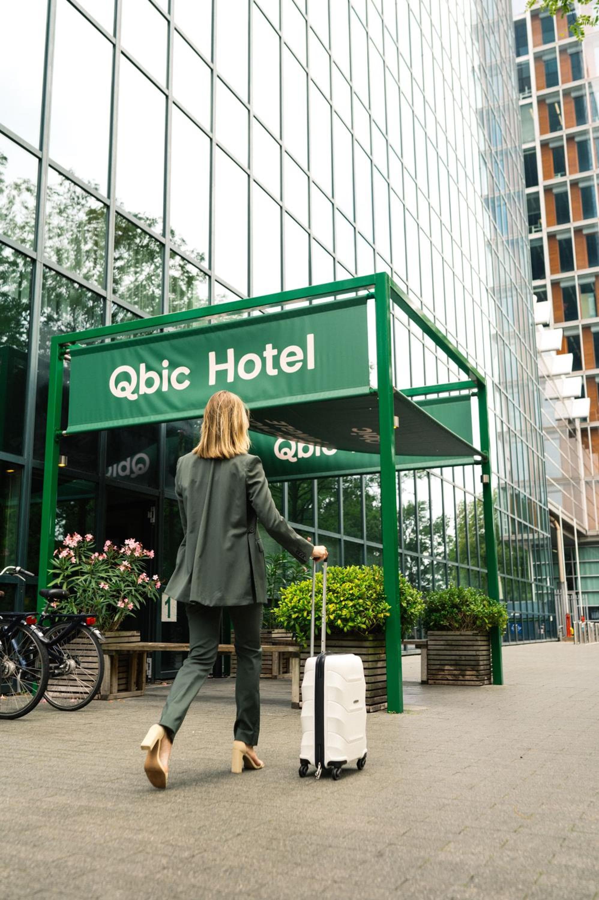 Qbic Ámsterdam WTC — 1