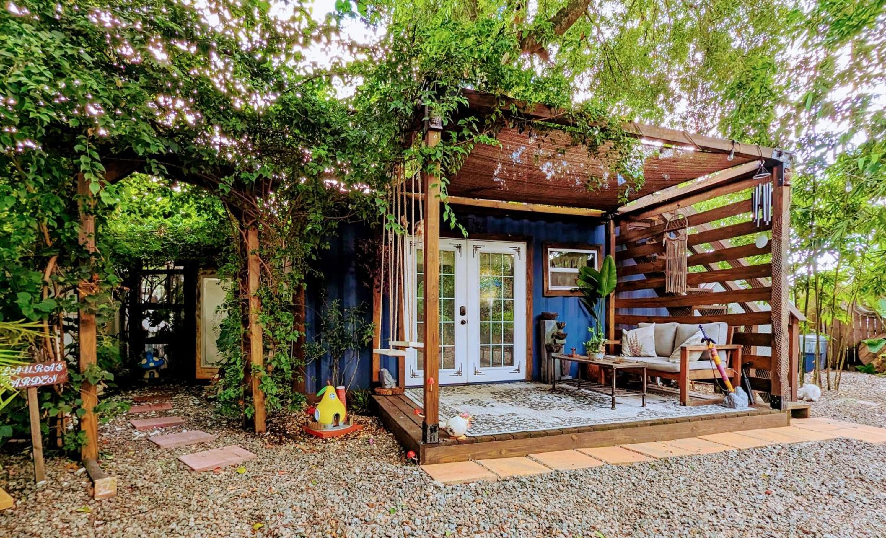 Cozy AF Tiny-House Oasis — 28