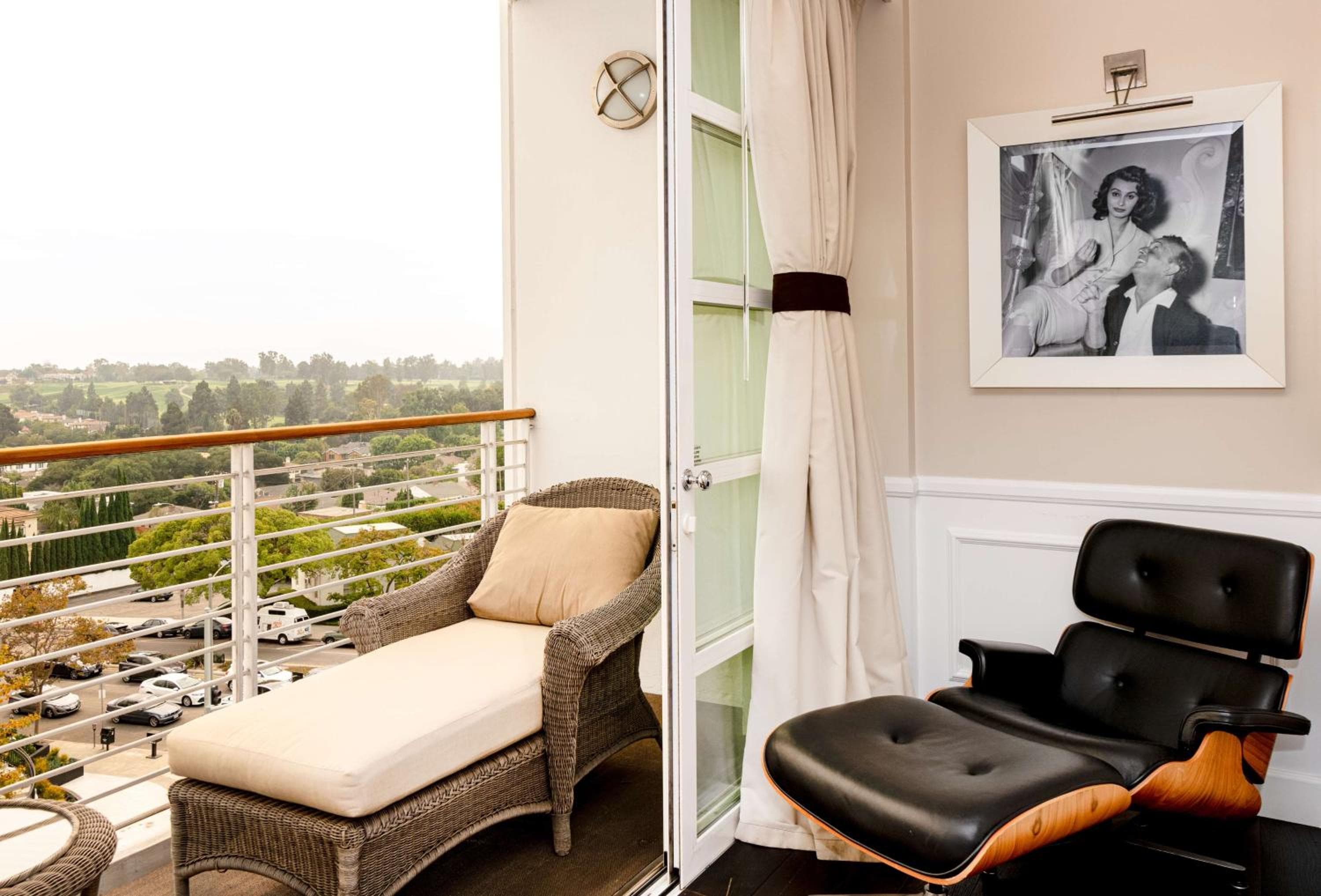 Cammeo Beverly Hills — 14