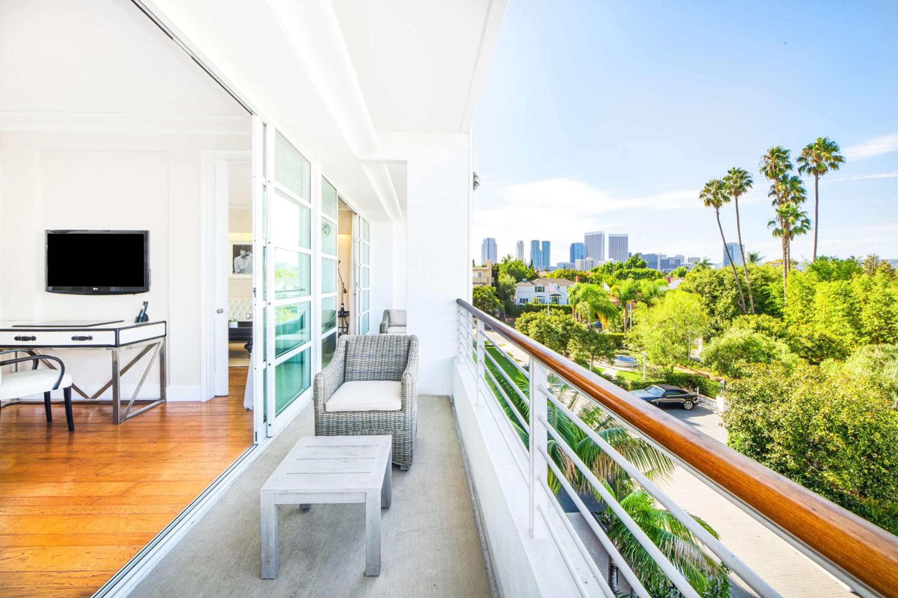 Cammeo Beverly Hills — 30