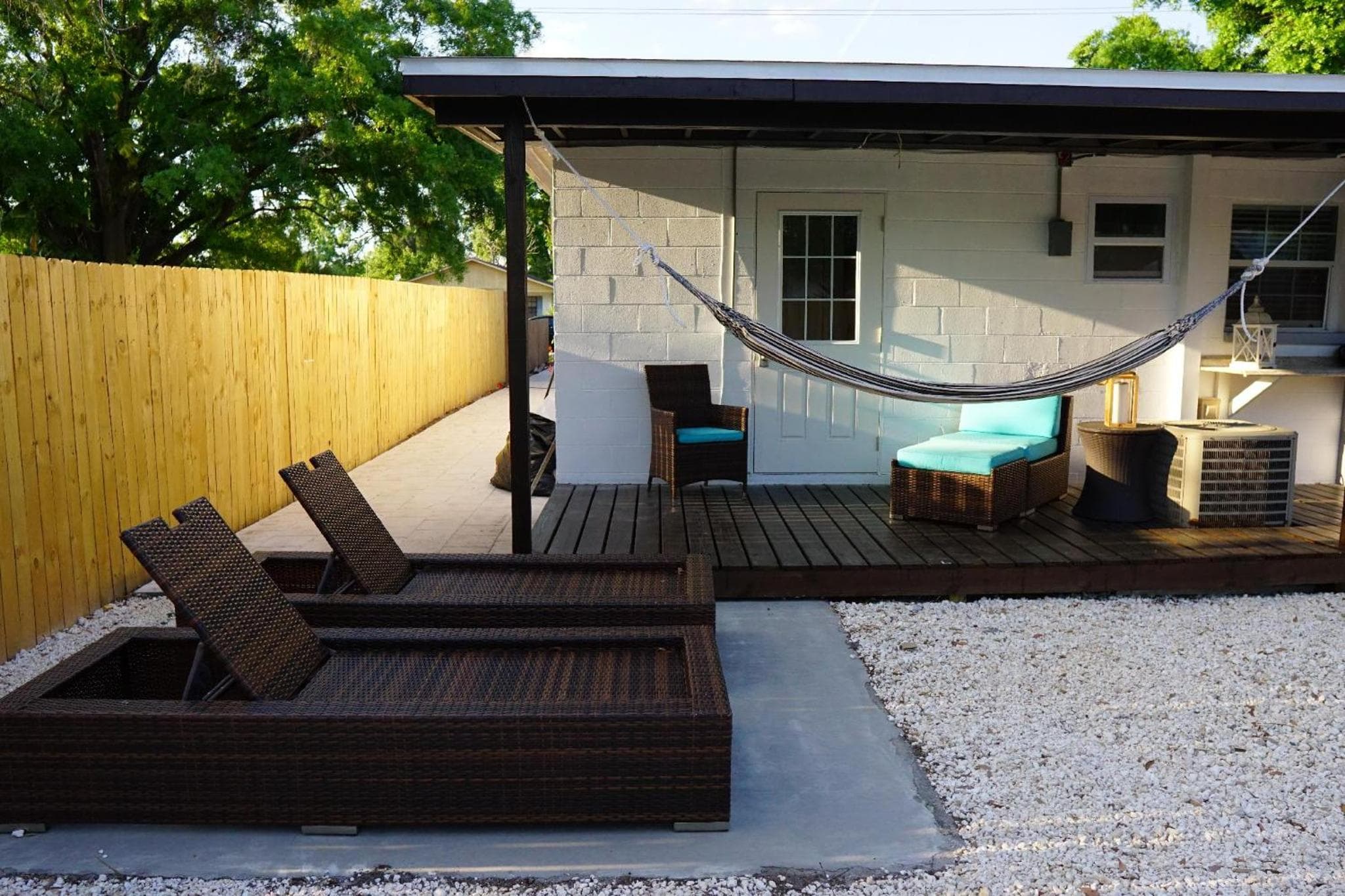 La mia casa è la tua casa, suite aeroportuali — 1