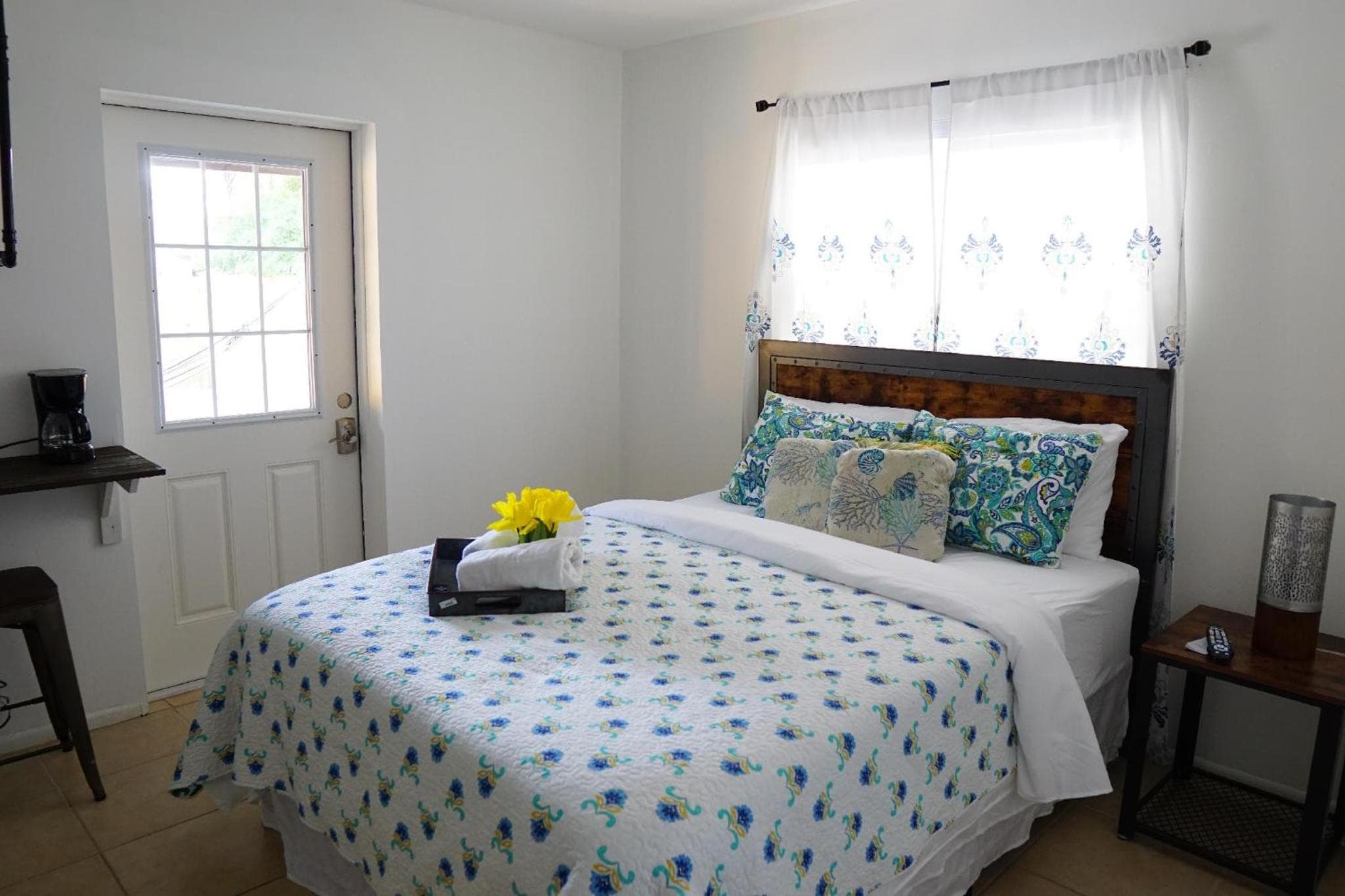 Mi Casa Es Tu Casa, Airport Suites — 17