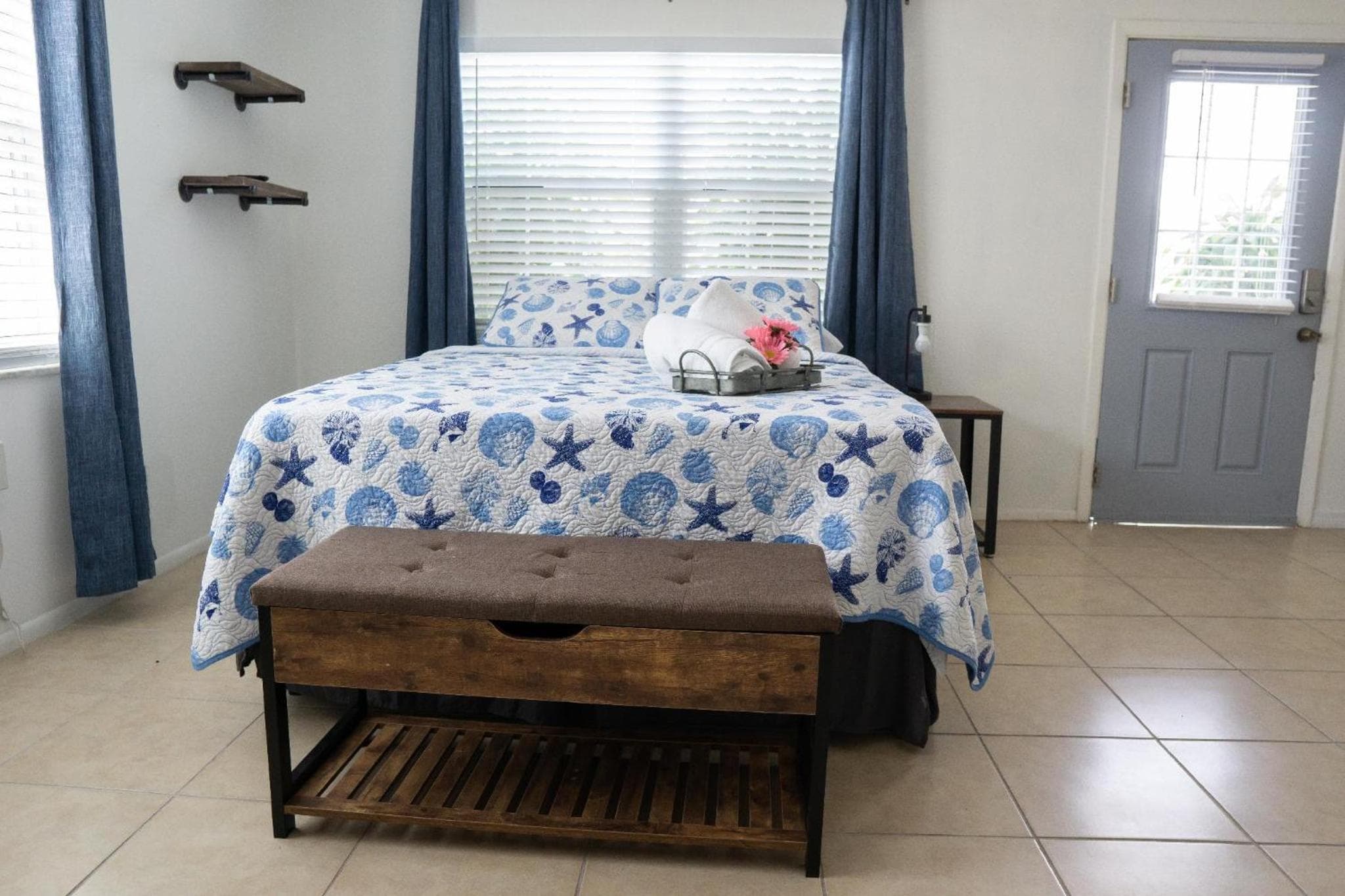 La mia casa è la tua casa, suite aeroportuali — 27