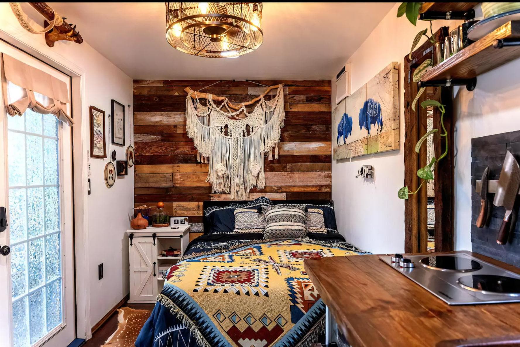 Cozy AF Tiny-House Oasis — 22