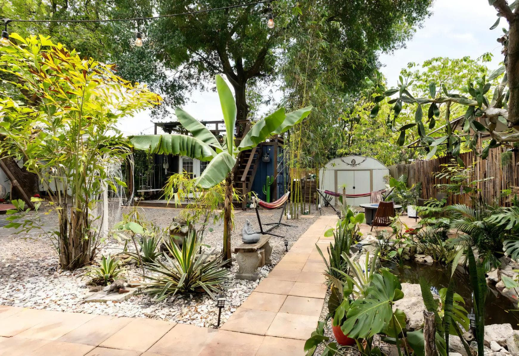 Cozy AF Tiny-House Oasis — 30