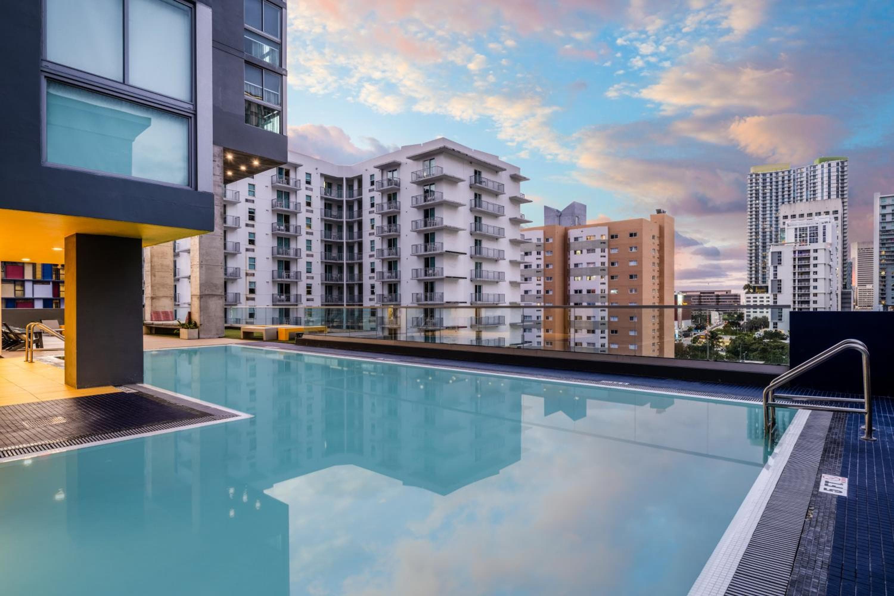 Atwell Suites - Miami Brickell, an IHG Hotel — 25