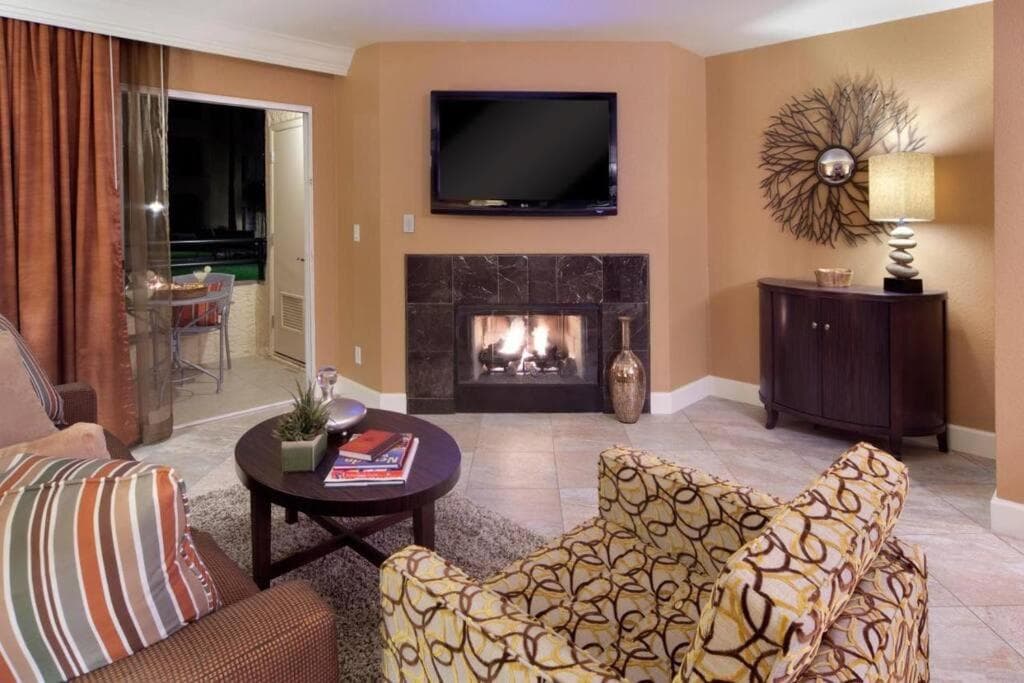 Holiday Inn Desert Inn Club — 11