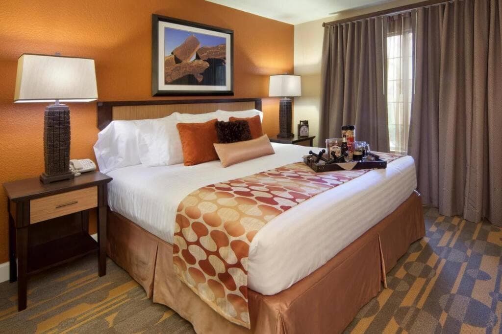 Holiday Inn Desert Inn Club — 2