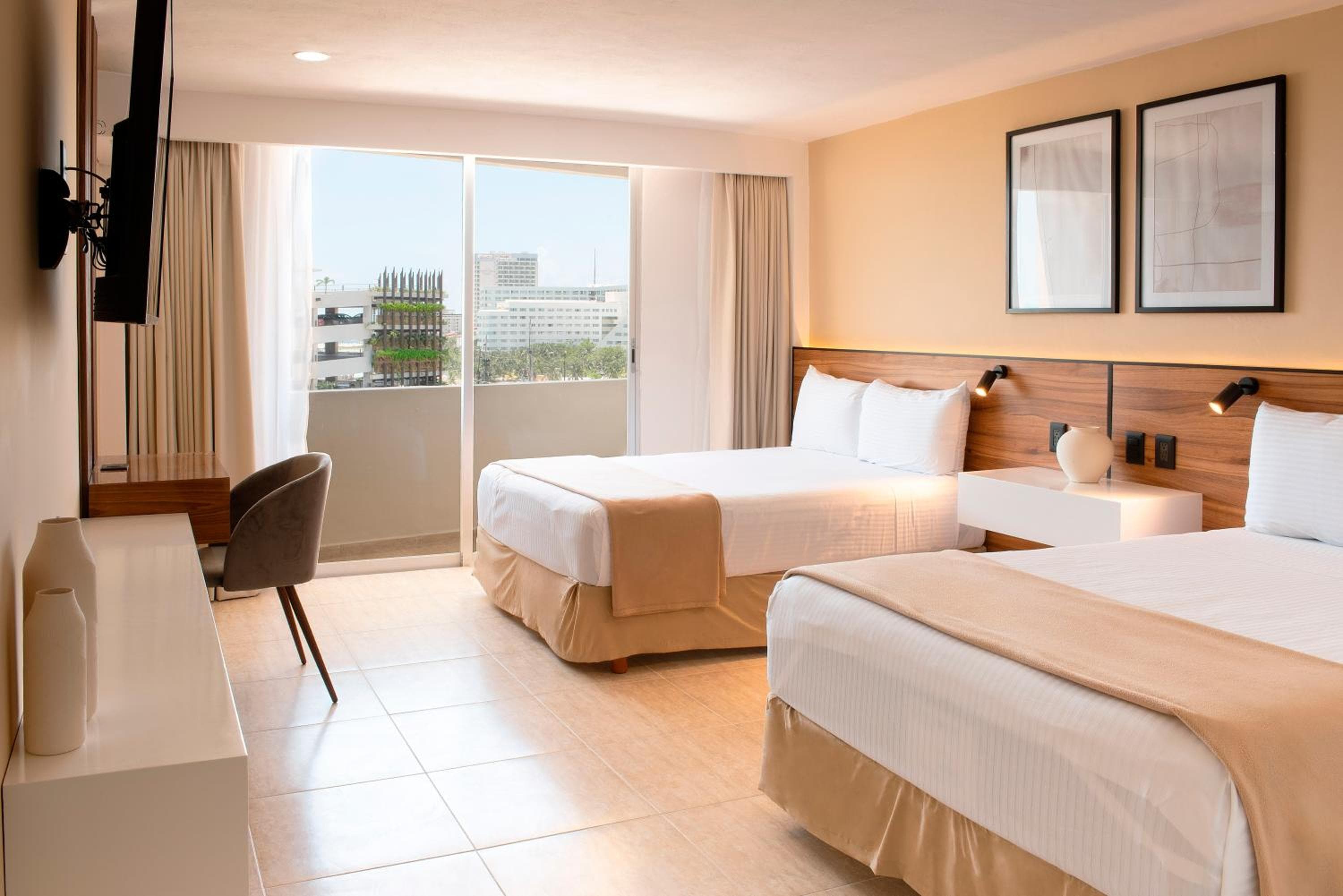 Hotel Calypso Cancun — 7