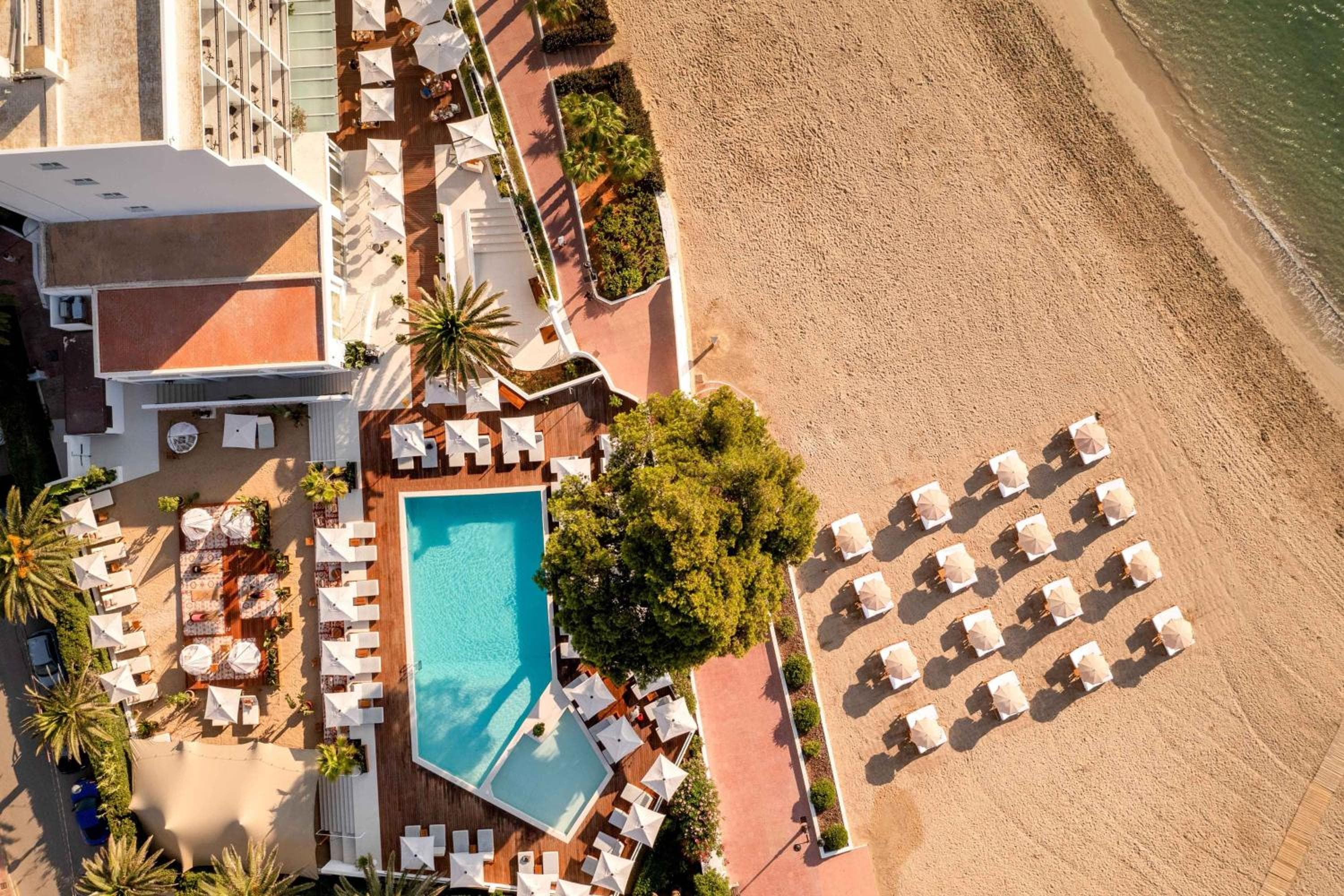 Hotel Riomar, Ibiza, un hotel de cartera homenaje — 16