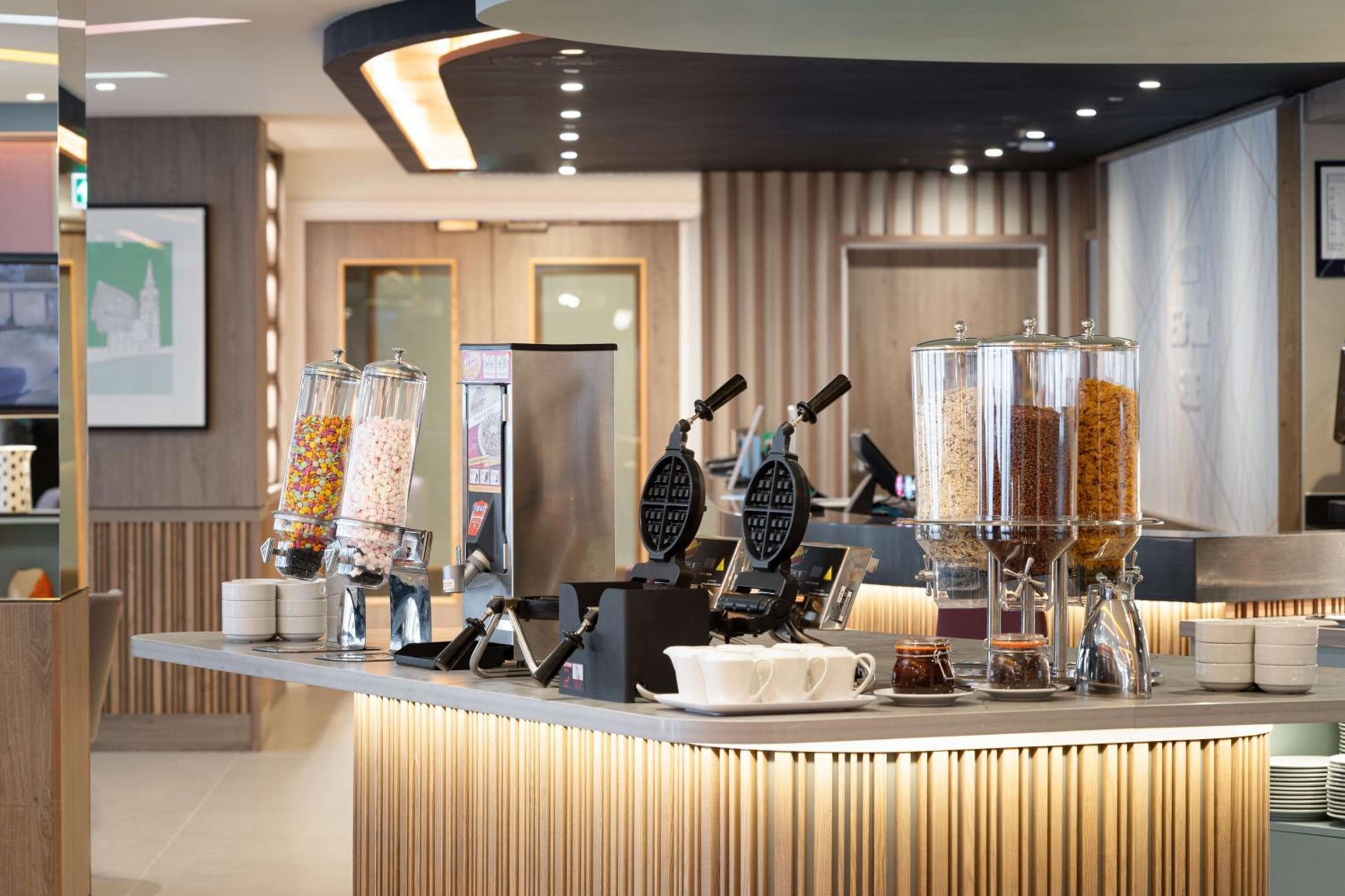 Hampton By Hilton London City hotel, 12-20 Osborn Street, London, United Kingdom — photo 32