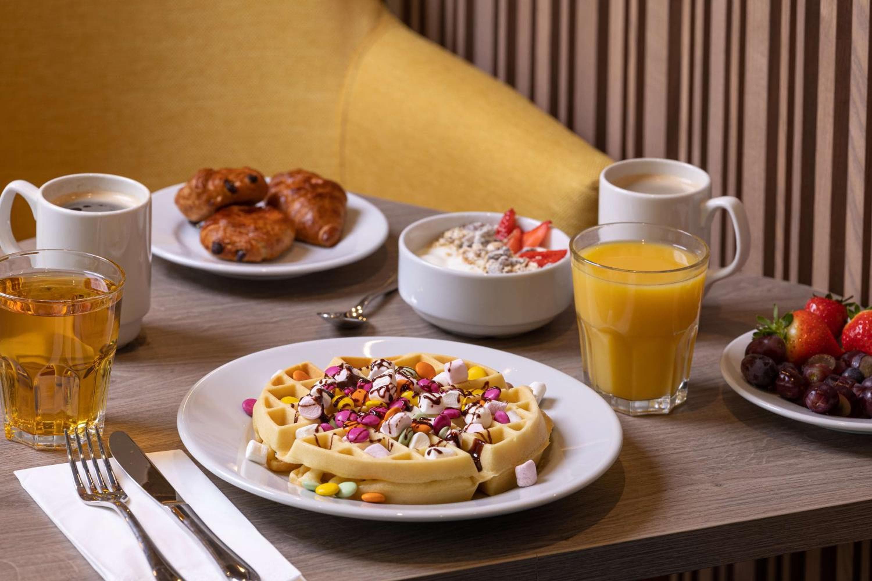 Hampton By Hilton London City hotel, 12-20 Osborn Street, London, United Kingdom — photo 50