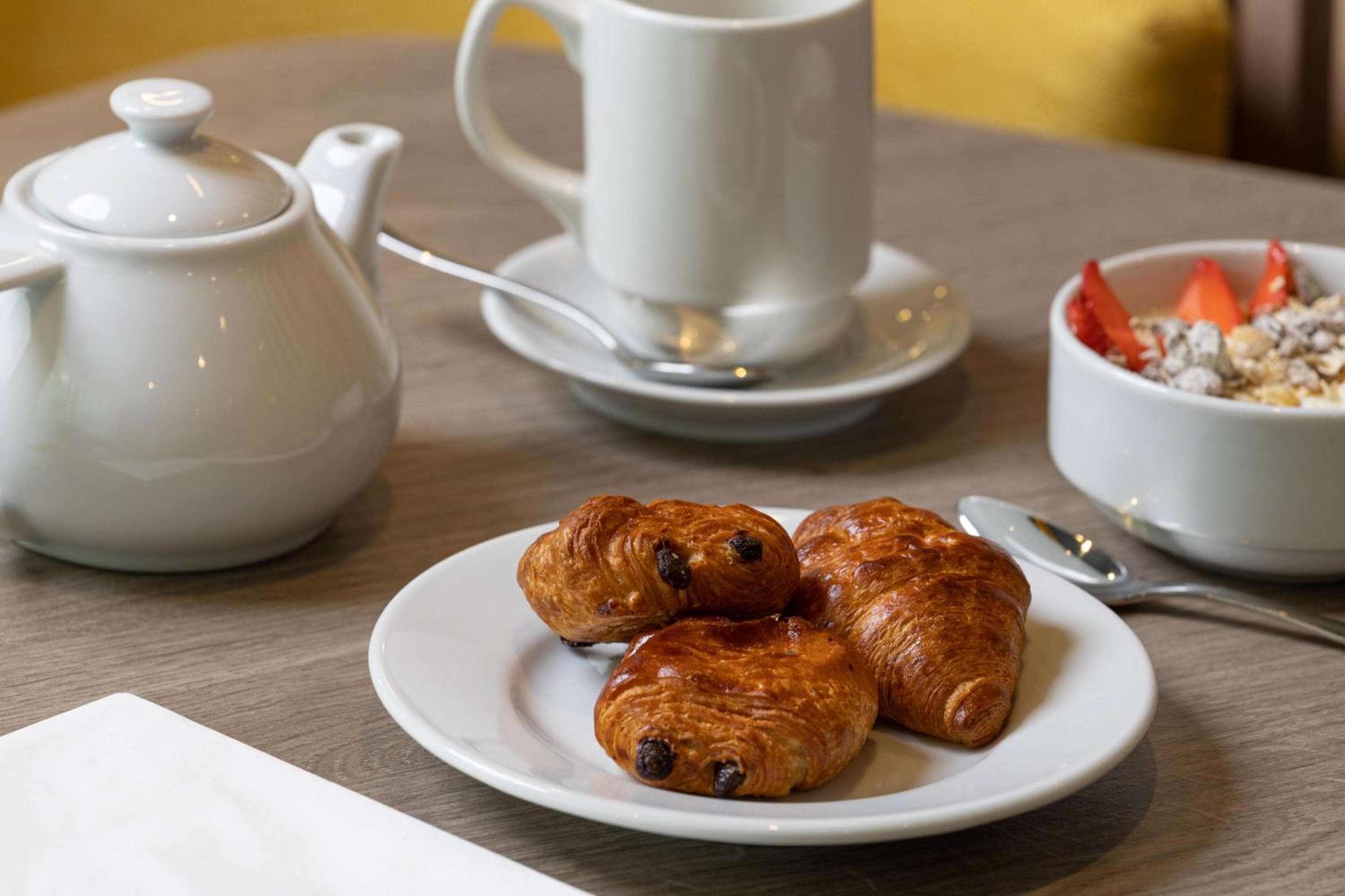 Hampton By Hilton London City hotel, 12-20 Osborn Street, London, United Kingdom — photo 46