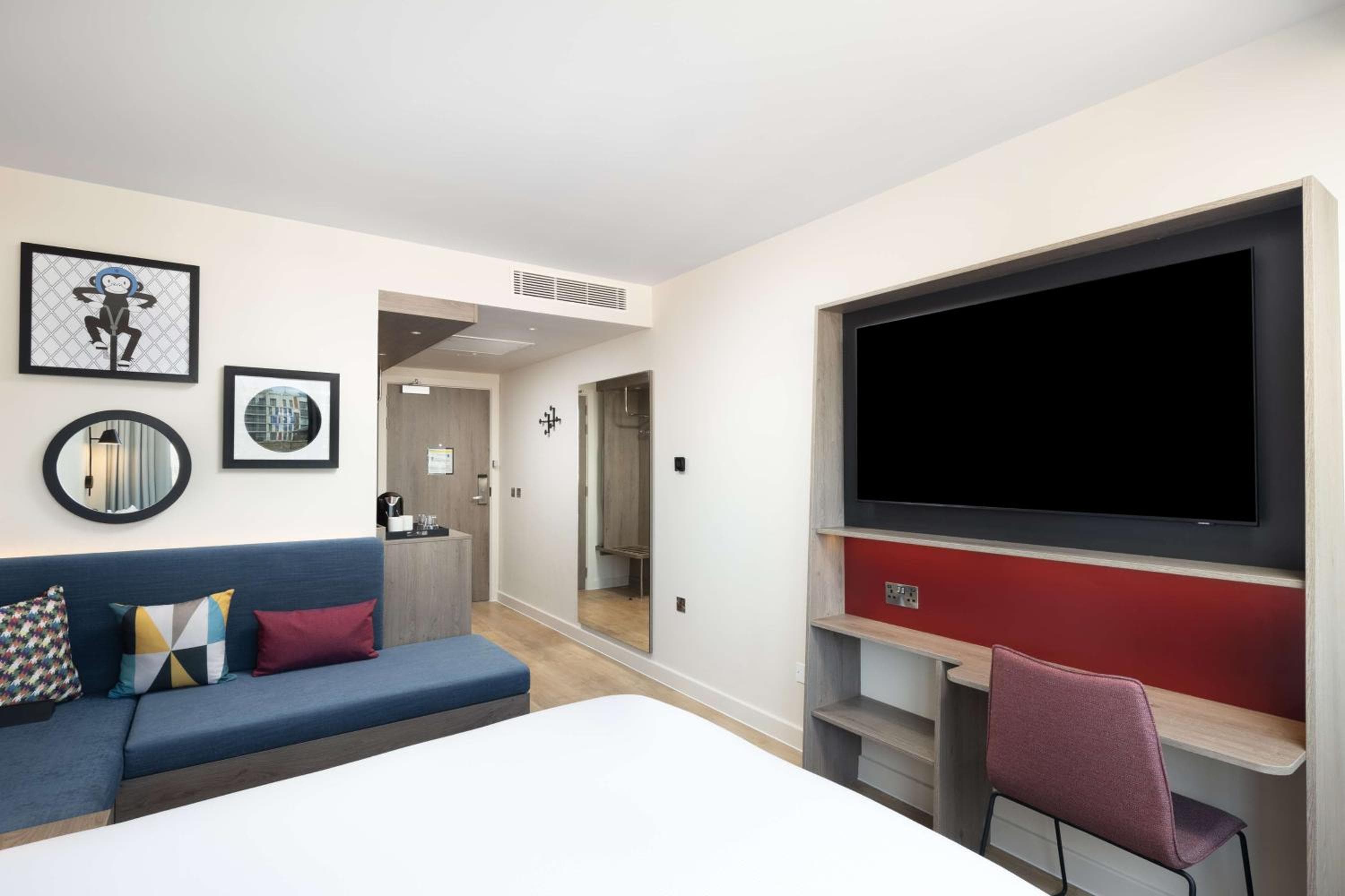 Hampton By Hilton London City hotel, 12-20 Osborn Street, London, United Kingdom — photo 17
