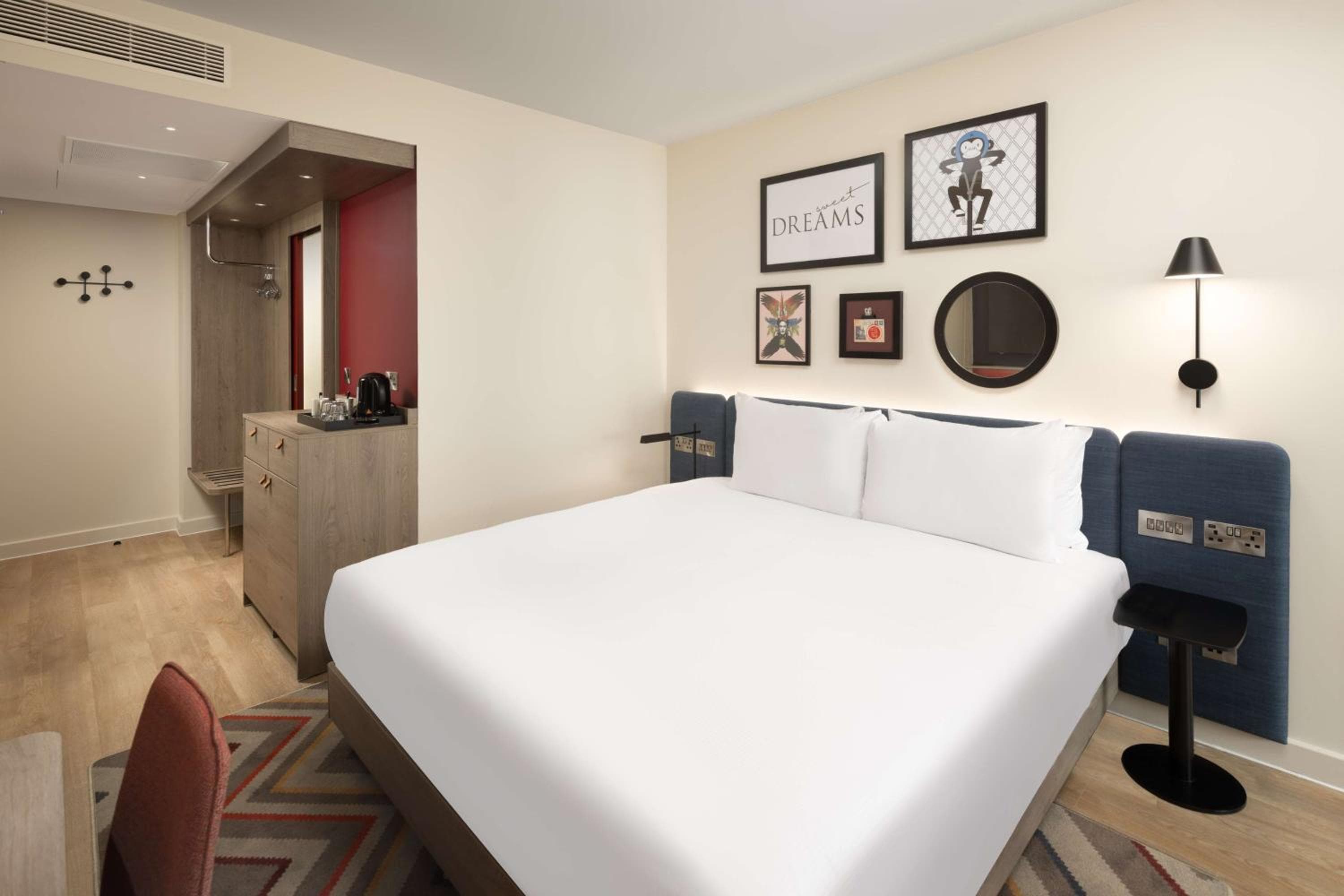 Hampton By Hilton London City hotel, 12-20 Osborn Street, London, United Kingdom — photo 52