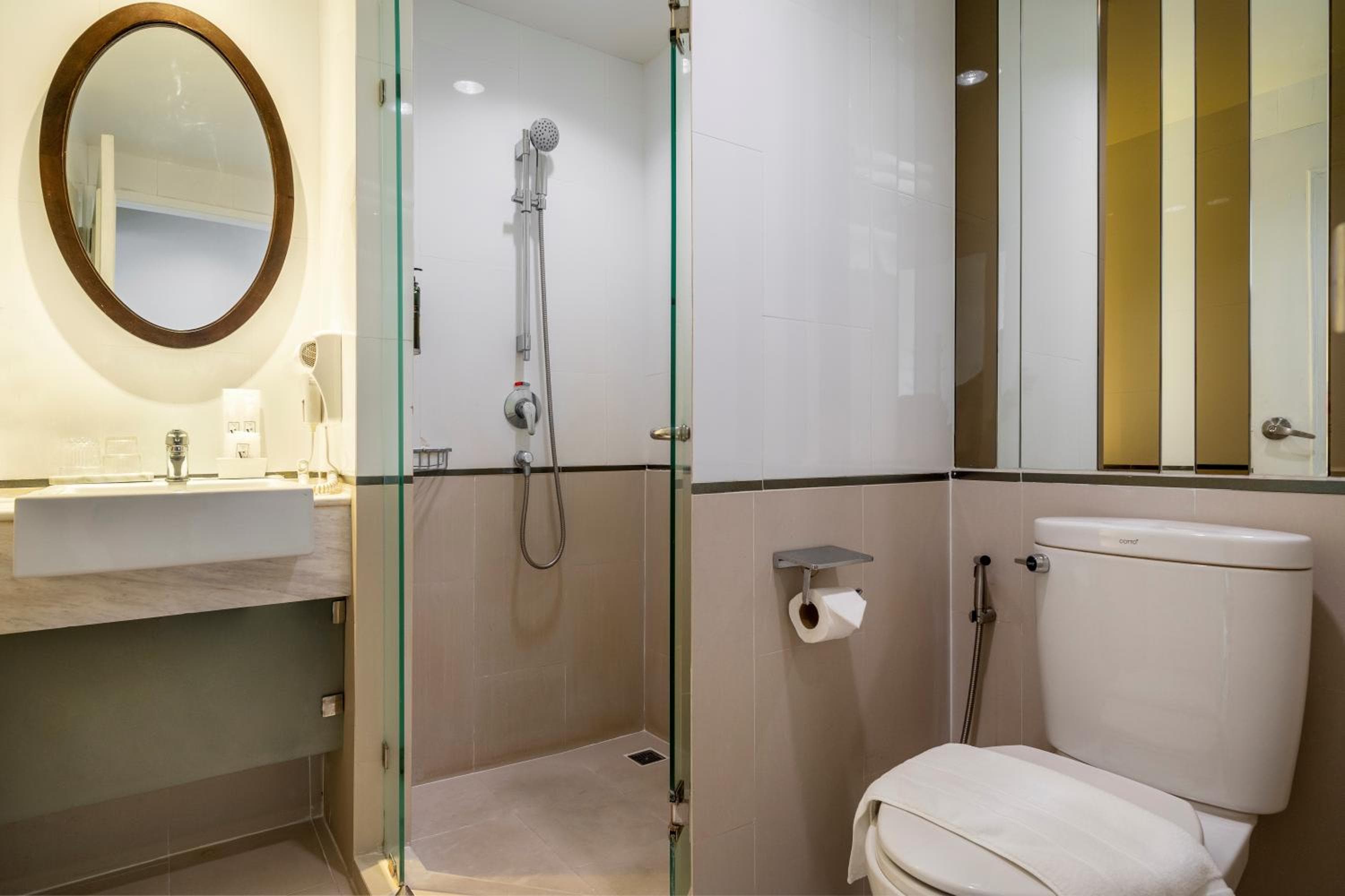 Vince Hotel Pratunam — 9