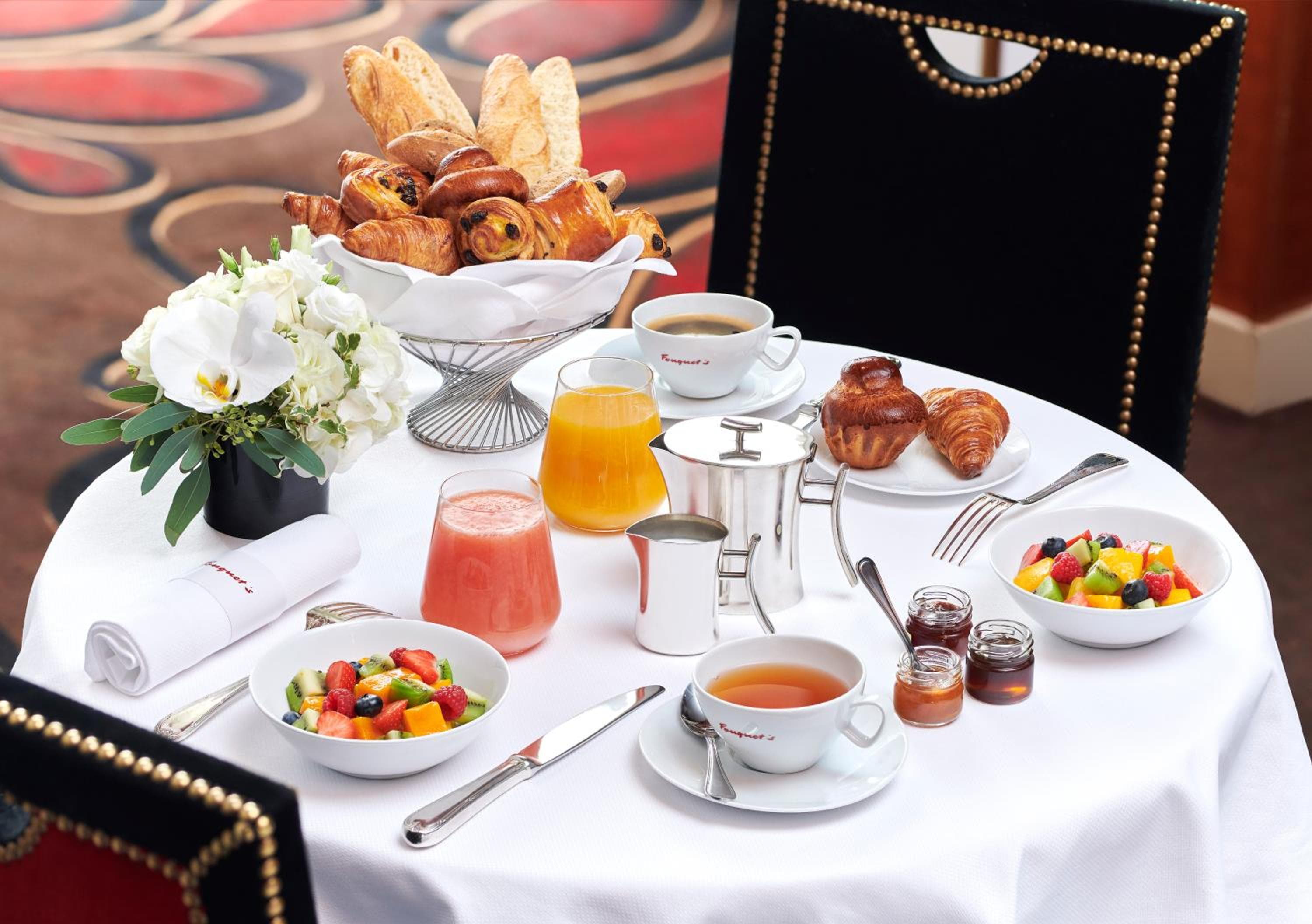 Hotel Barrière Fouquet's París — 13