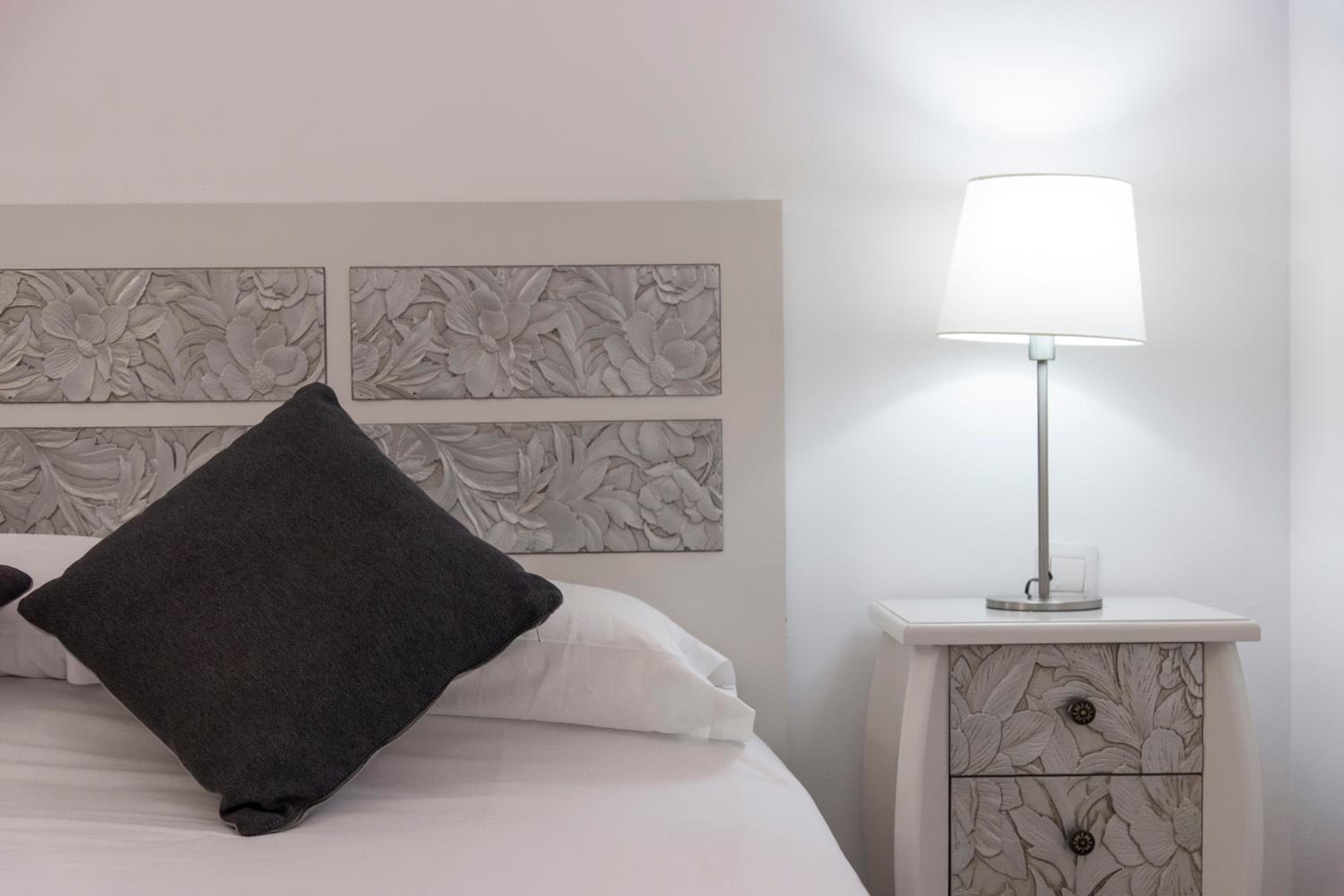Paloma Beach Apartments — 2