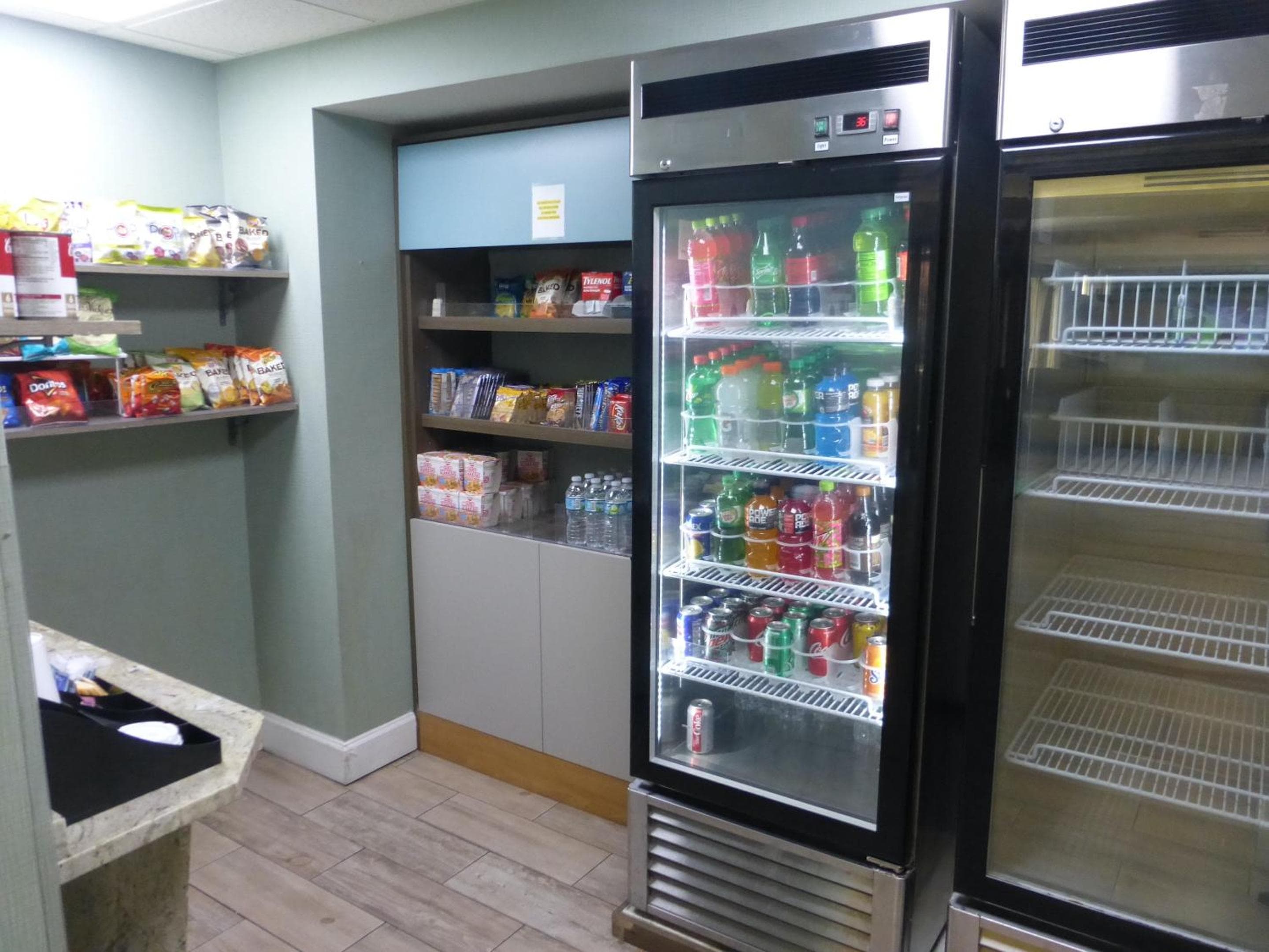 Red Roof Inn PLUS & Suites Tampa - Busch Gardens — 5