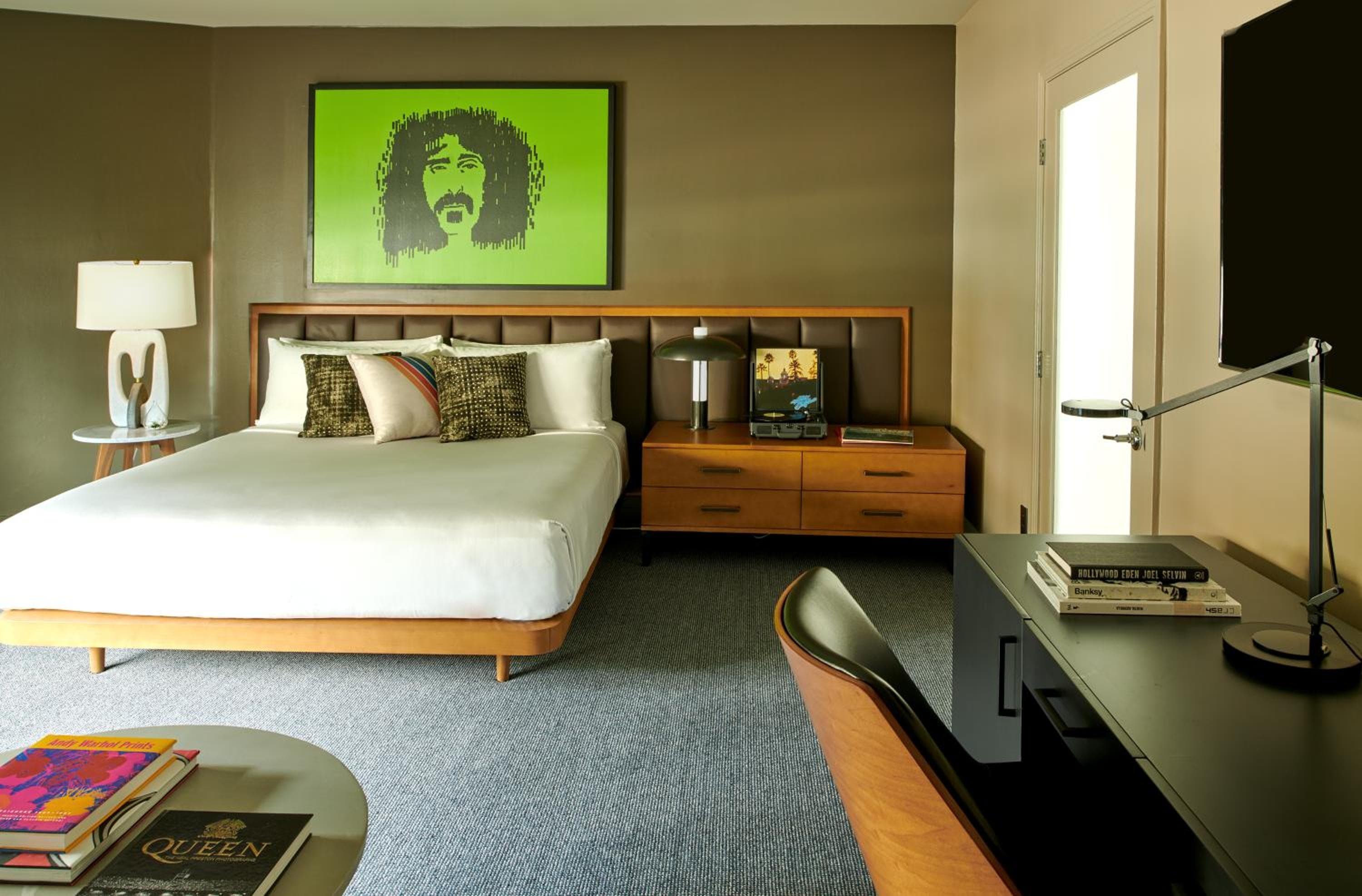 Hotel Ziggy On Sunset — 16