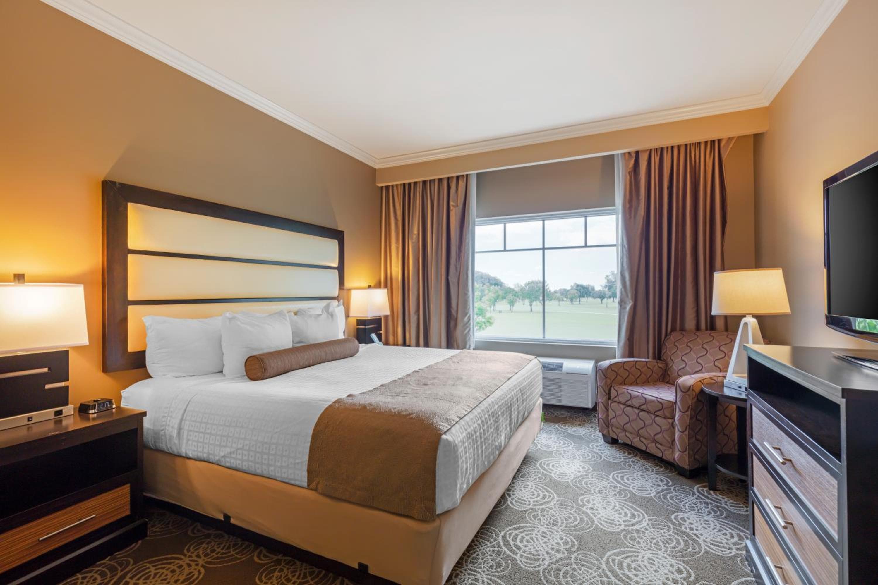 Best Western Plus Miami Airport North Hotel & Suites — 2