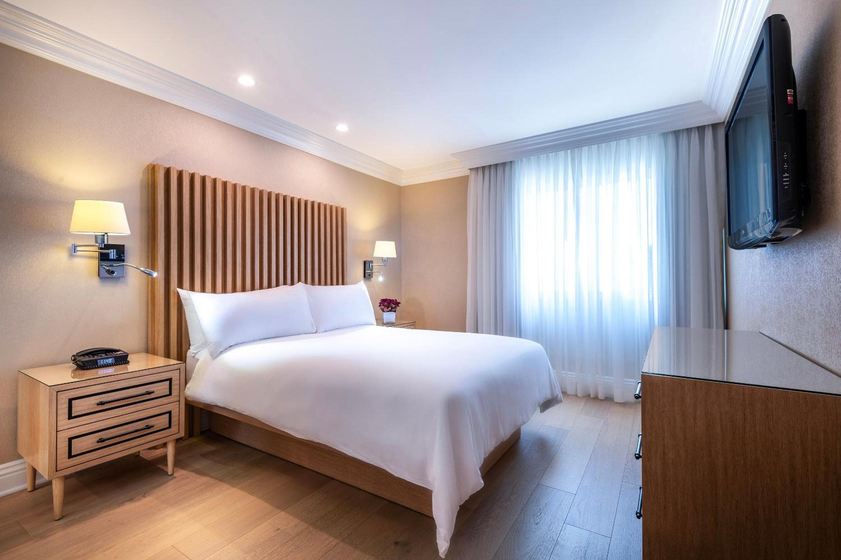 Beverly Hills Plaza Hotel & Spa — 22