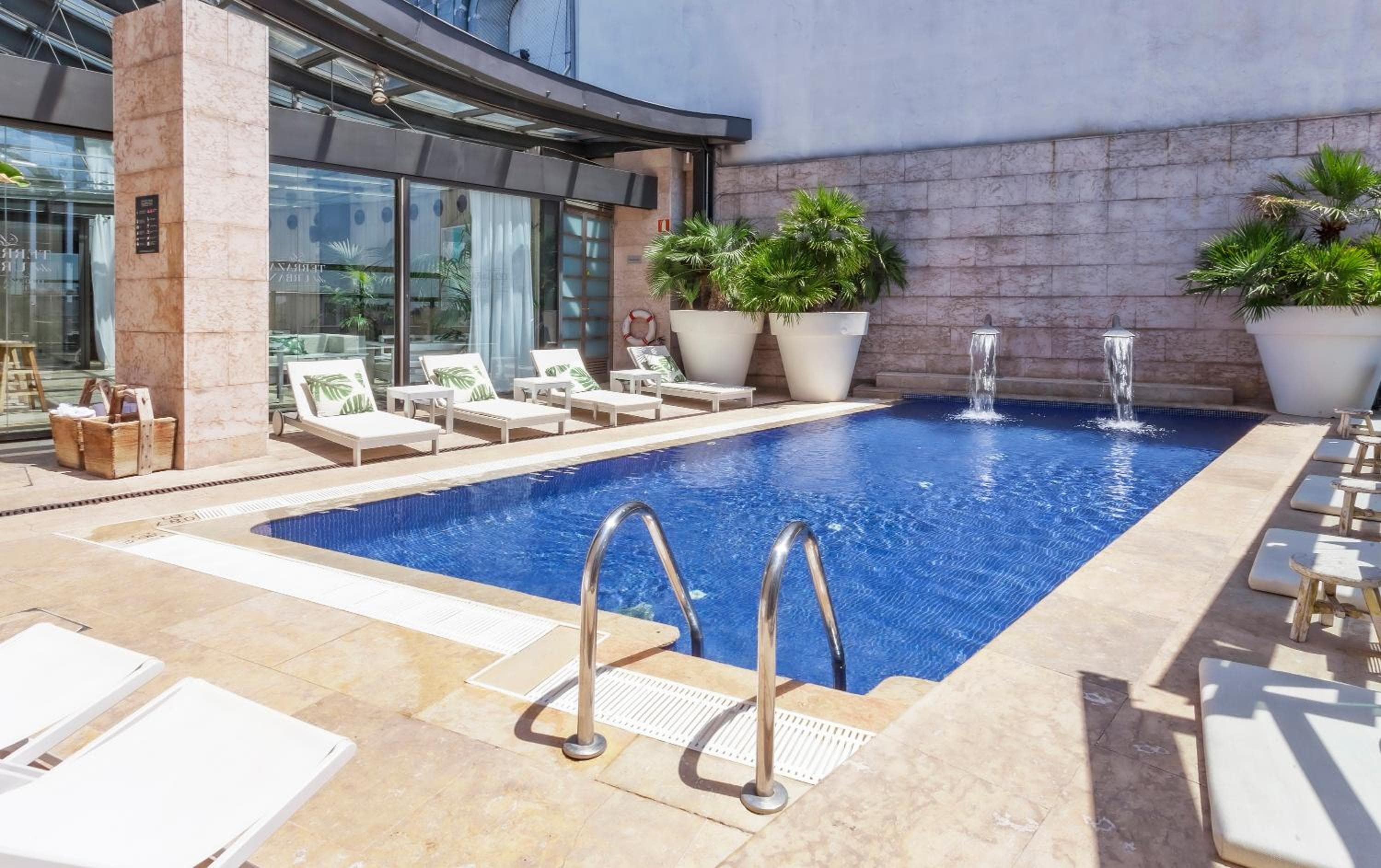 Hotel Urban, membro di Design Hotels — 1