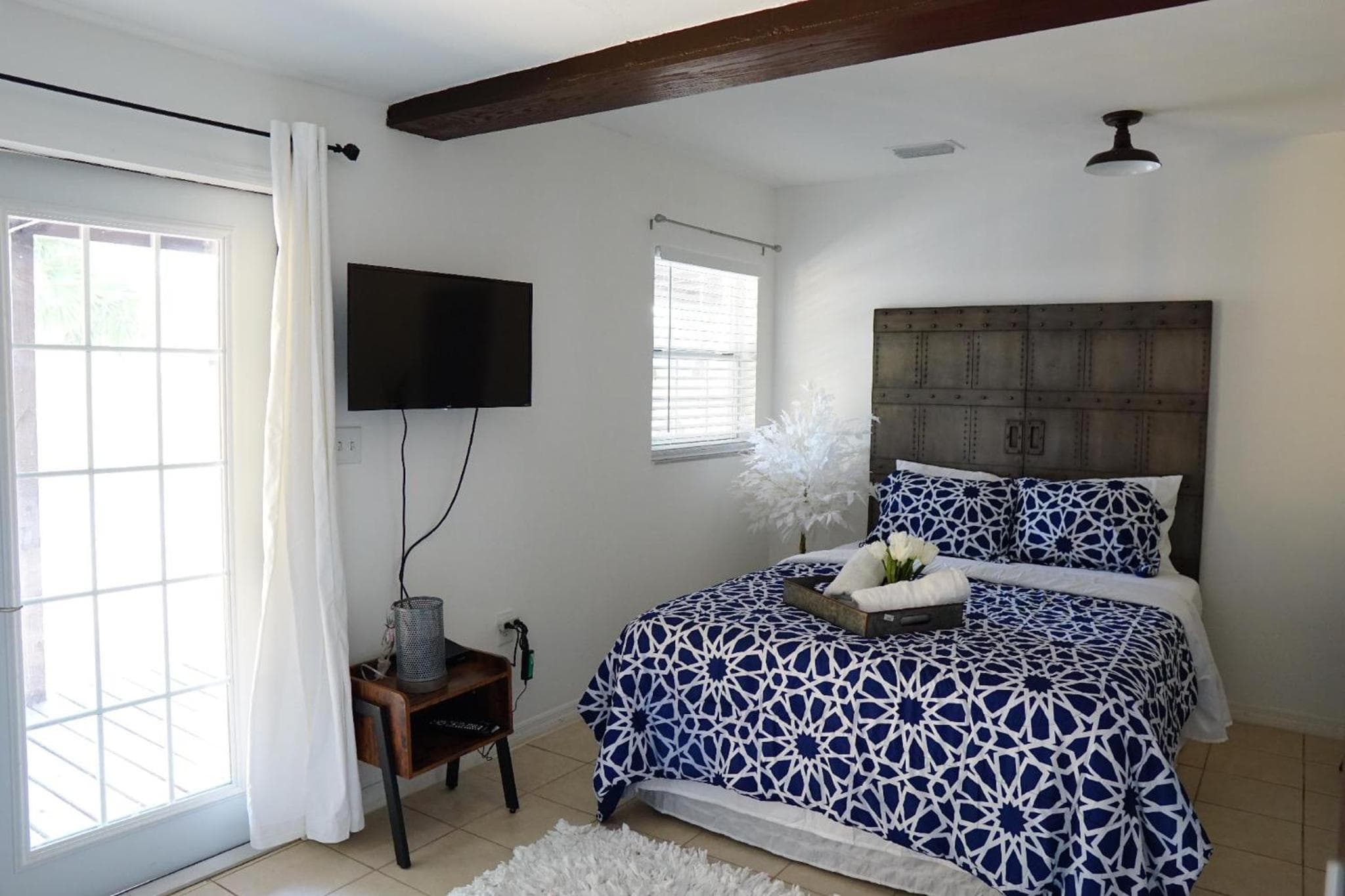 Mi Casa Es Tu Casa, Airport Suites — 28