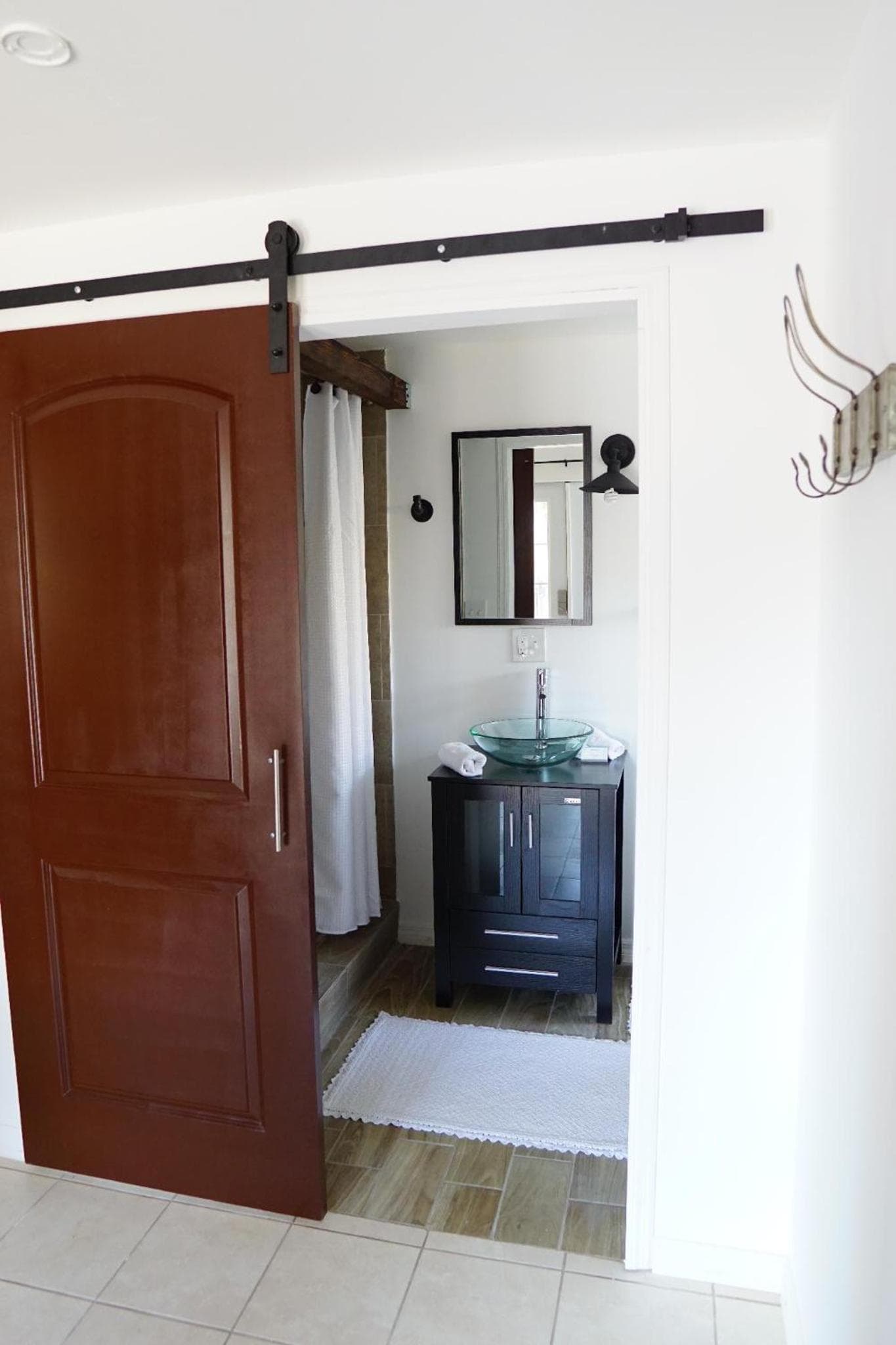 La mia casa è la tua casa, suite aeroportuali — 19