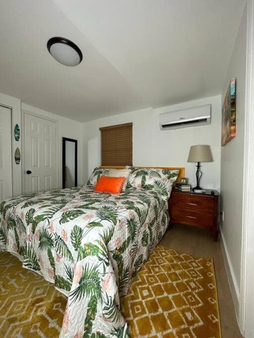 Sleeps 3, Casa Tropical in Miami — 16