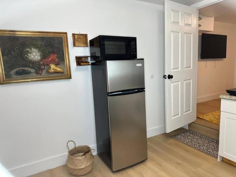 Sleeps 3, Casa Tropical in Miami — 7
