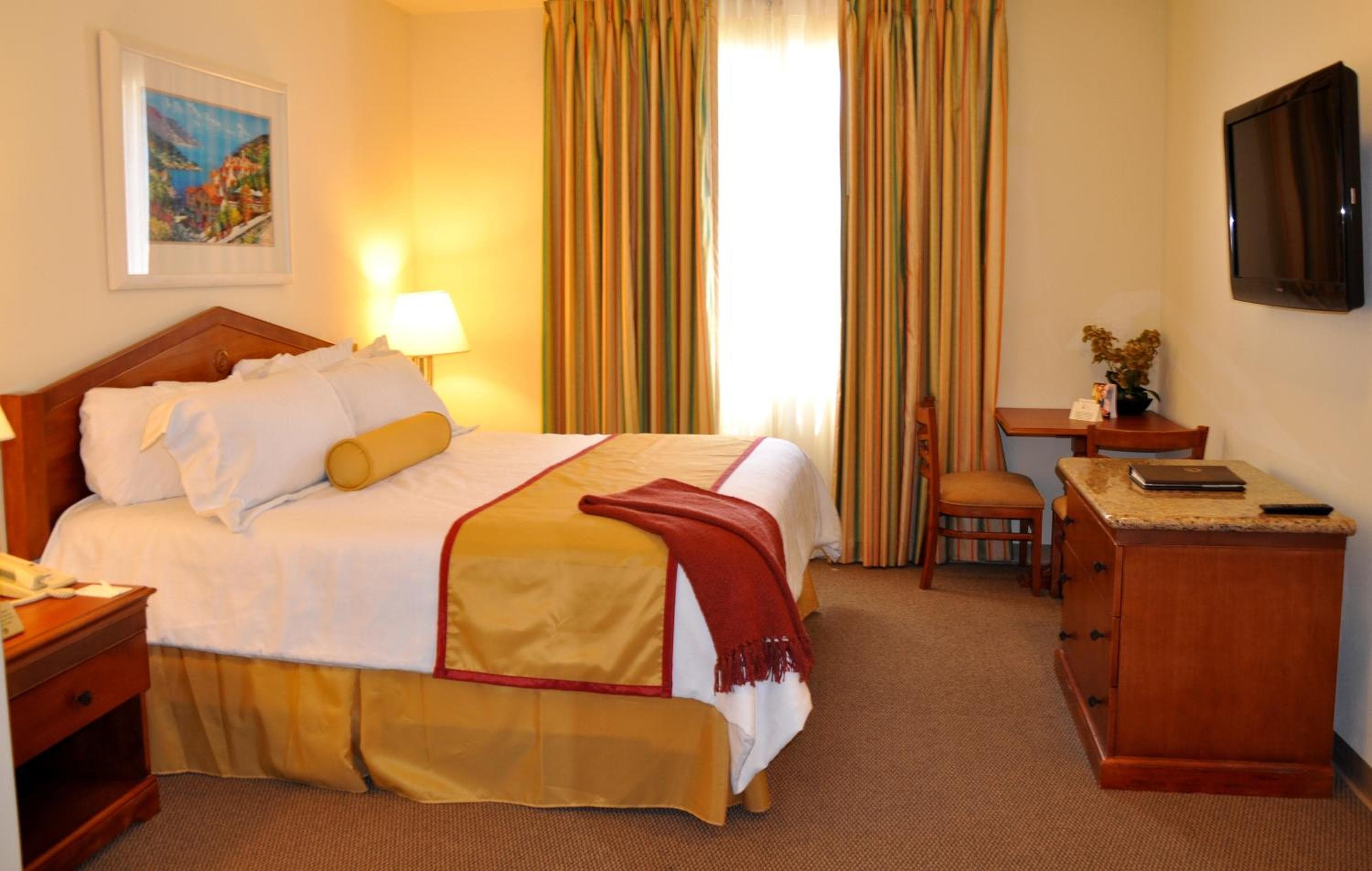 Club de Soleil All-Suite Resort — 11