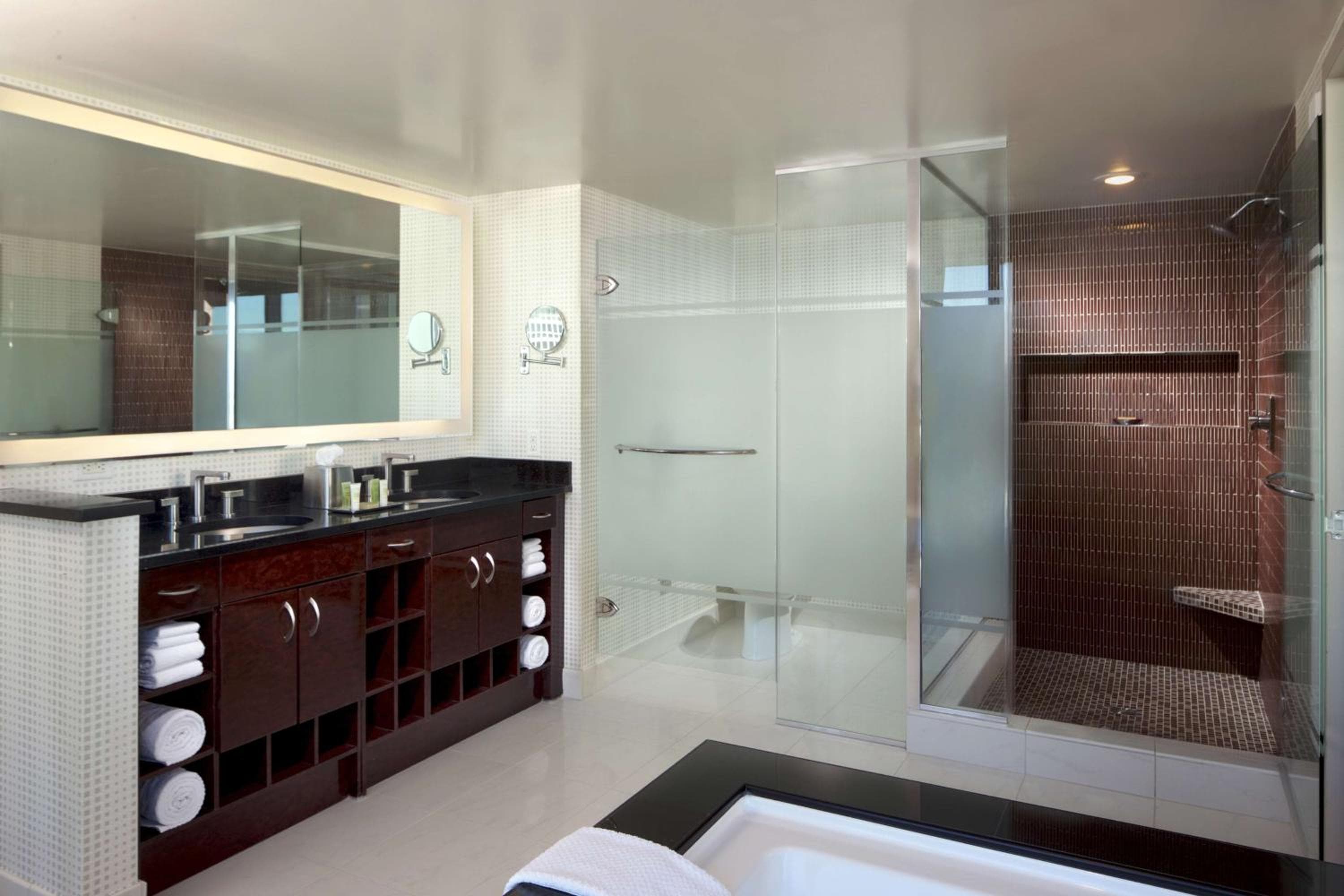 Hilton Grand Vacations Club Elara Center Strip Las Vegas — 12
