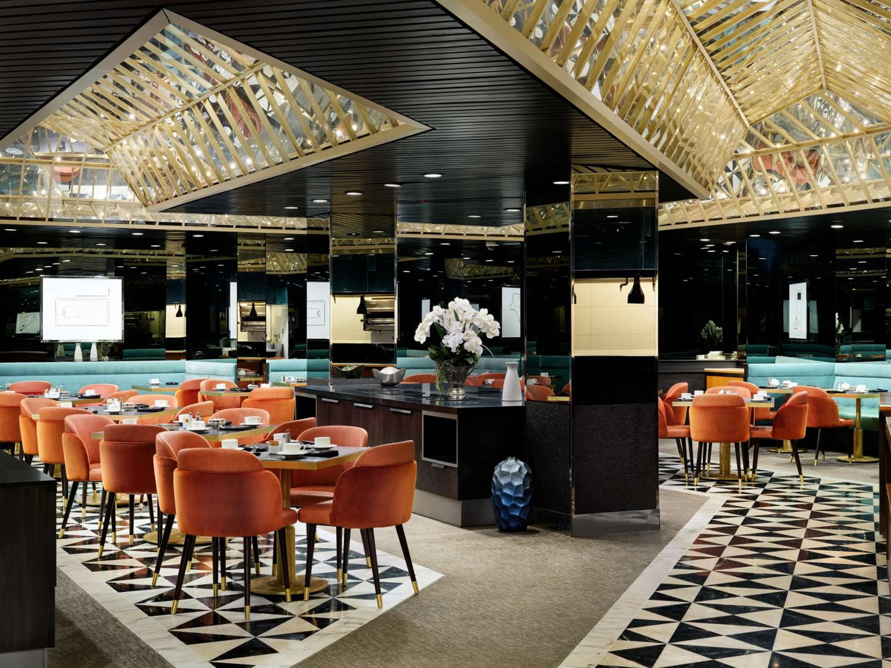 Millennium Hilton New York One UN Plaza — 13