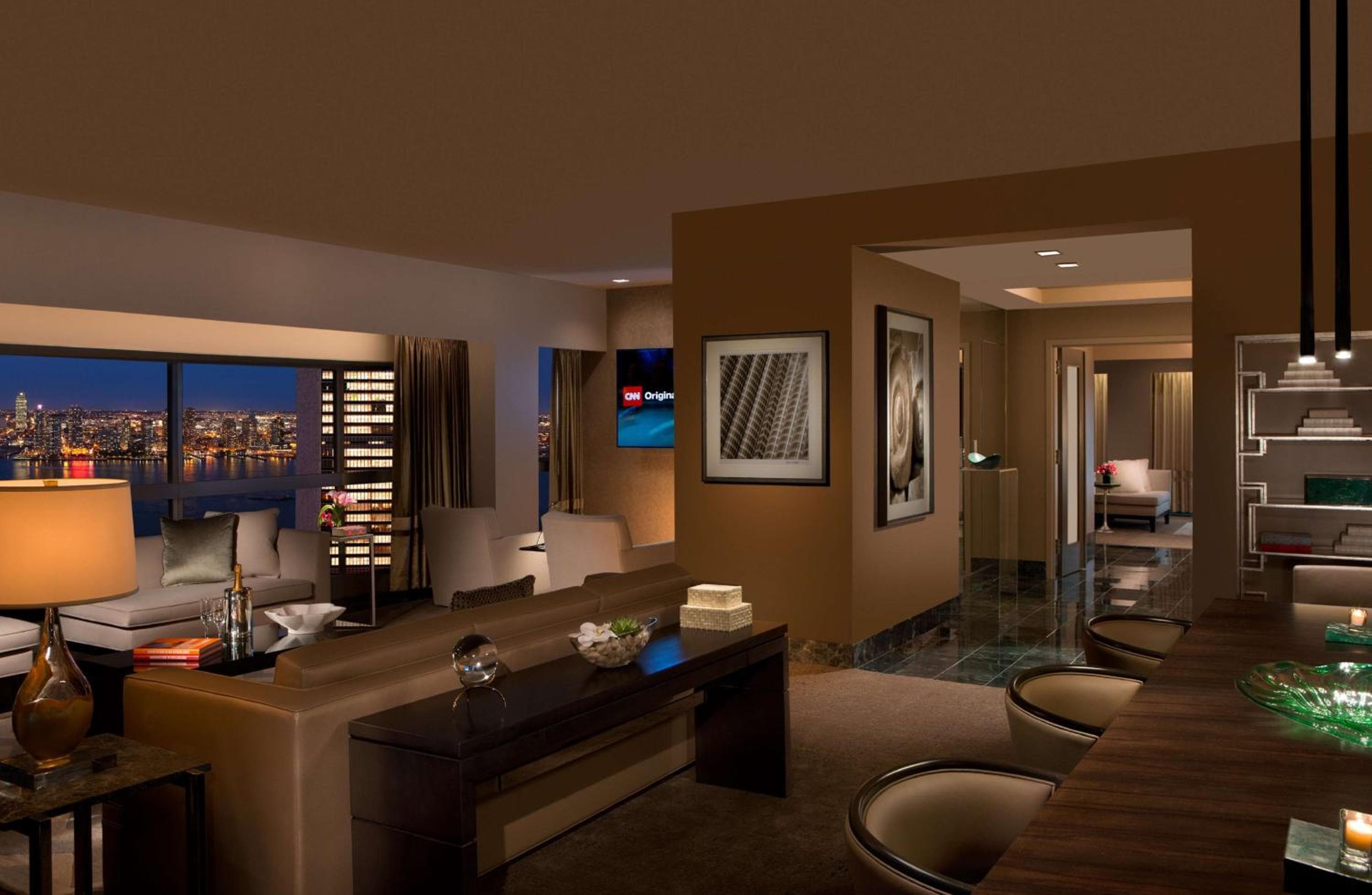 Millennium Hilton New York One UN Plaza — 11