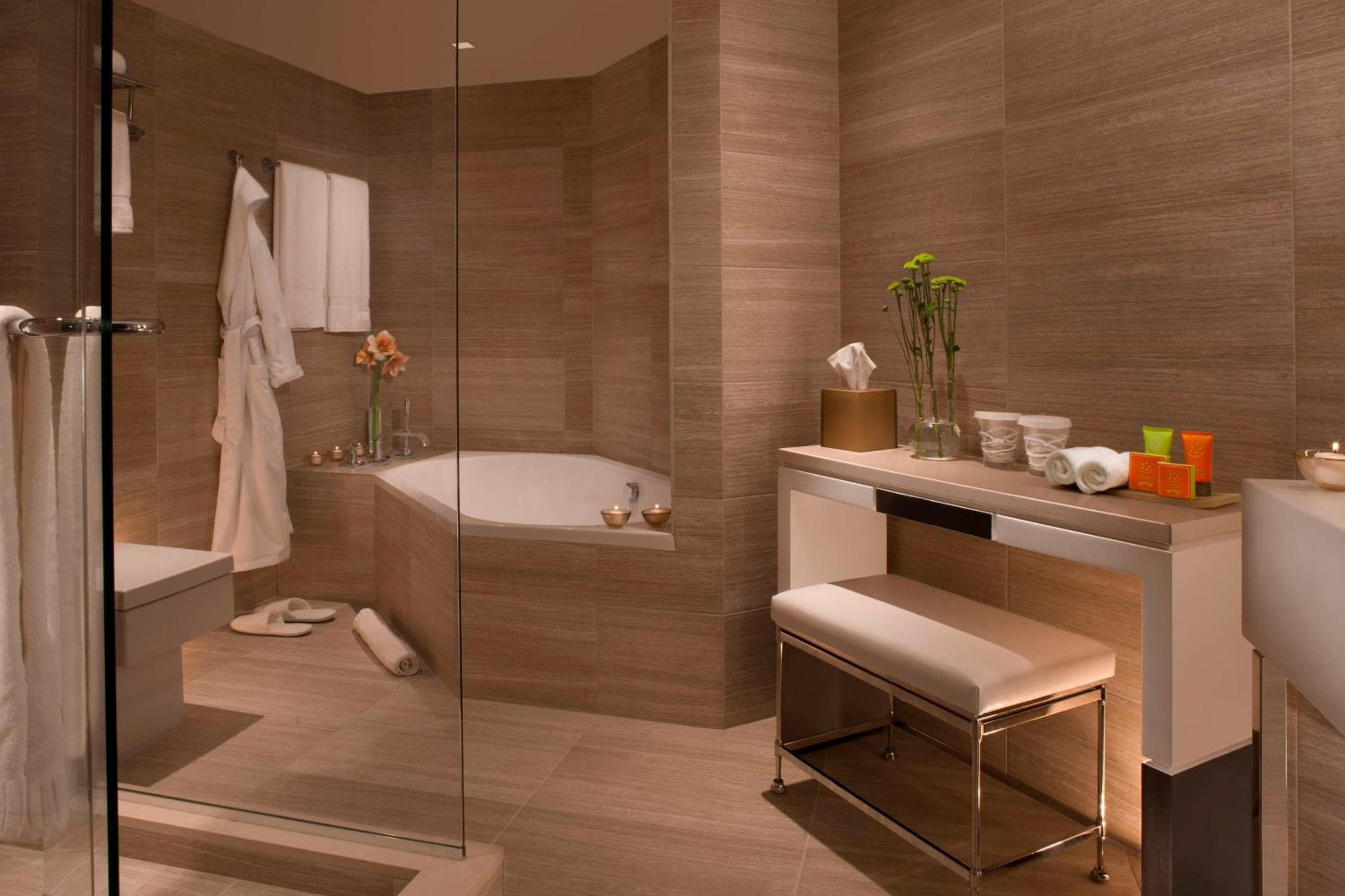 Millennium Hilton New York One UN Plaza — 7