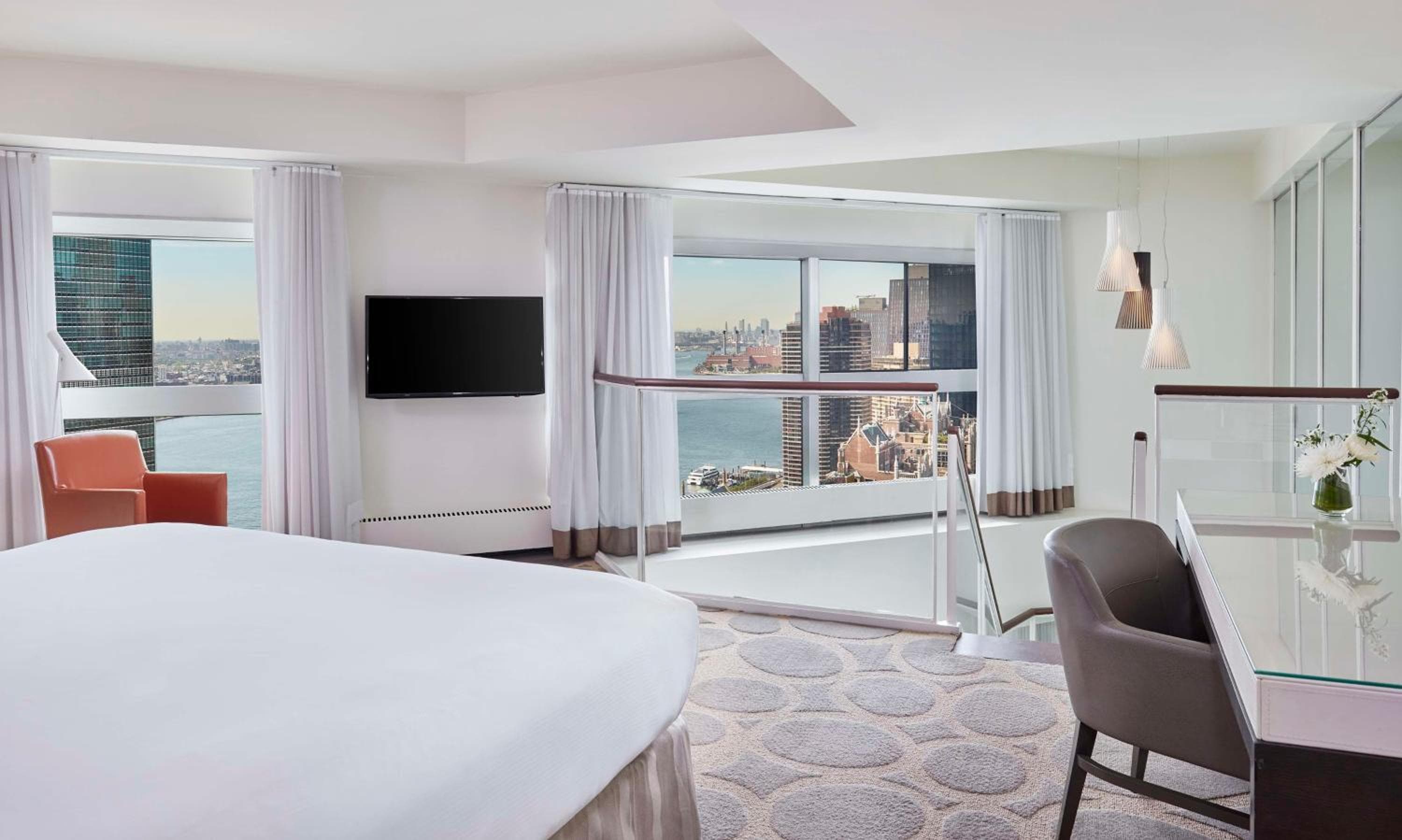 Millennium Hilton New York One UN Plaza — 25